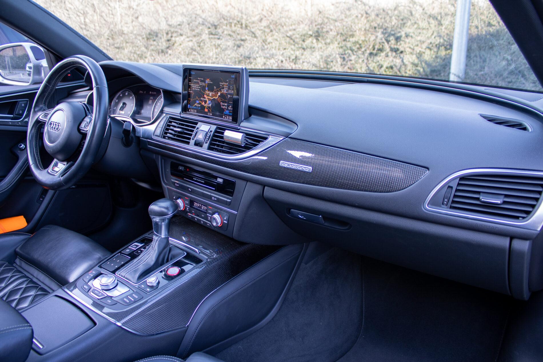 2013 AUDI S6, modrá sedan, 163 590 km