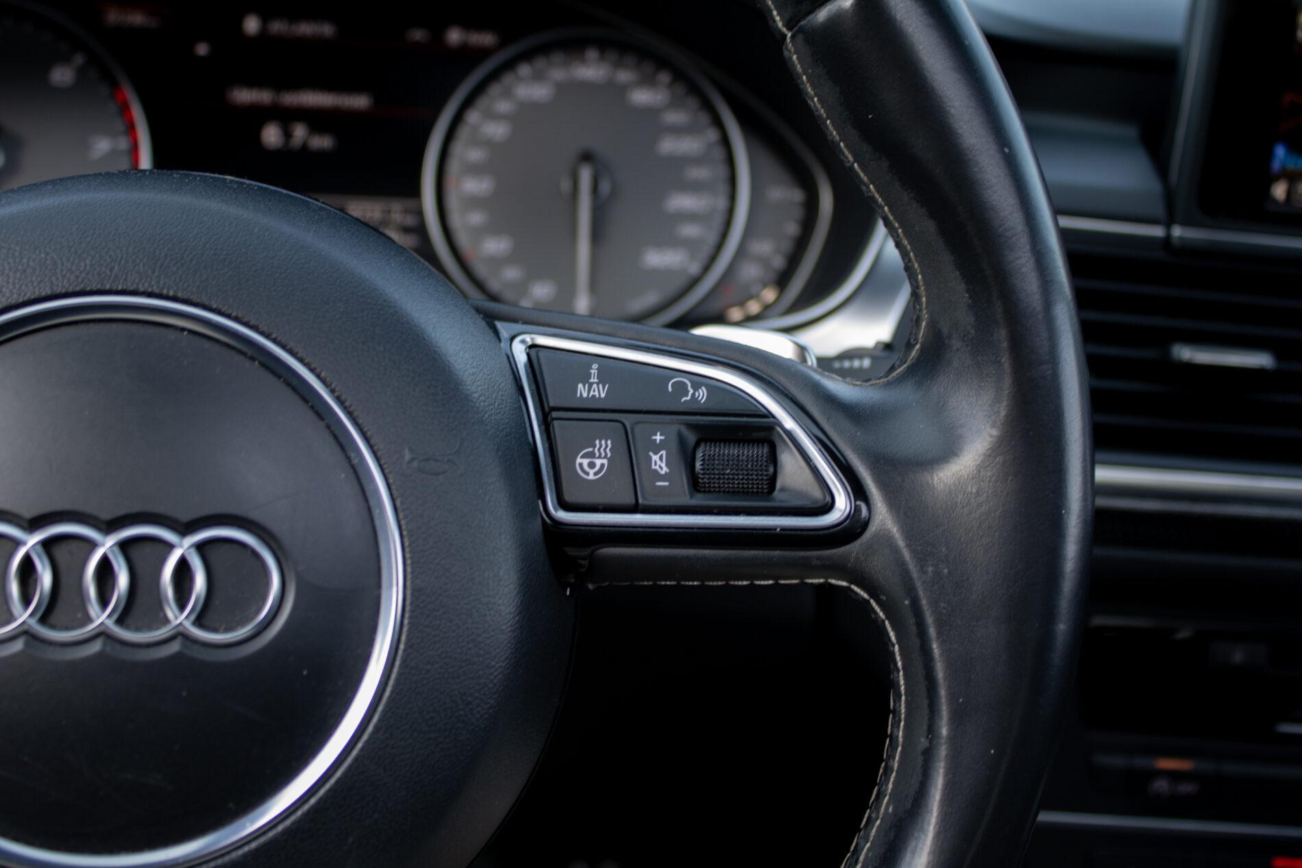 2013 AUDI S6, modrá sedan, 163 590 km