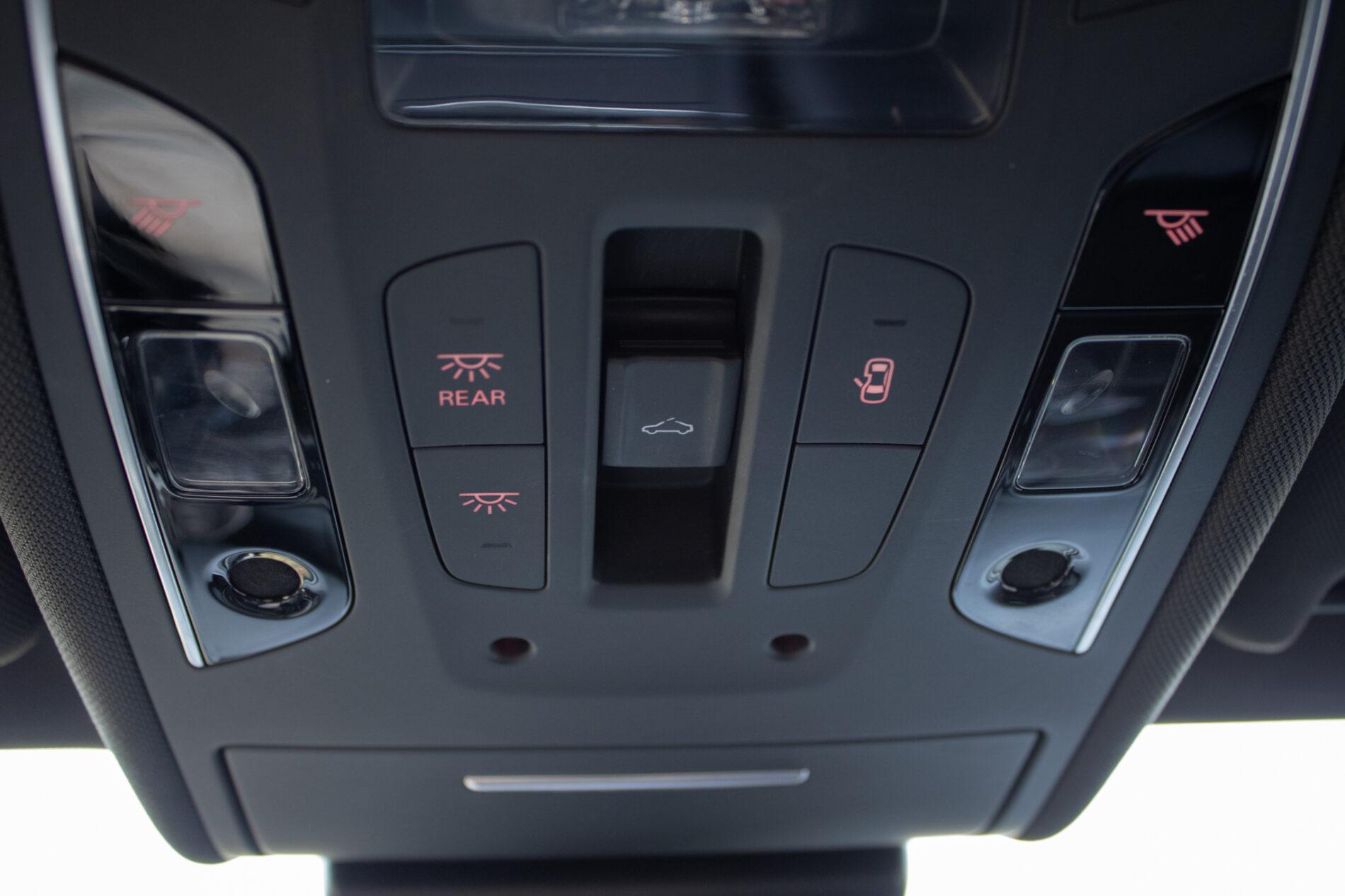 2013 AUDI S6, modrá sedan, 163 590 km
