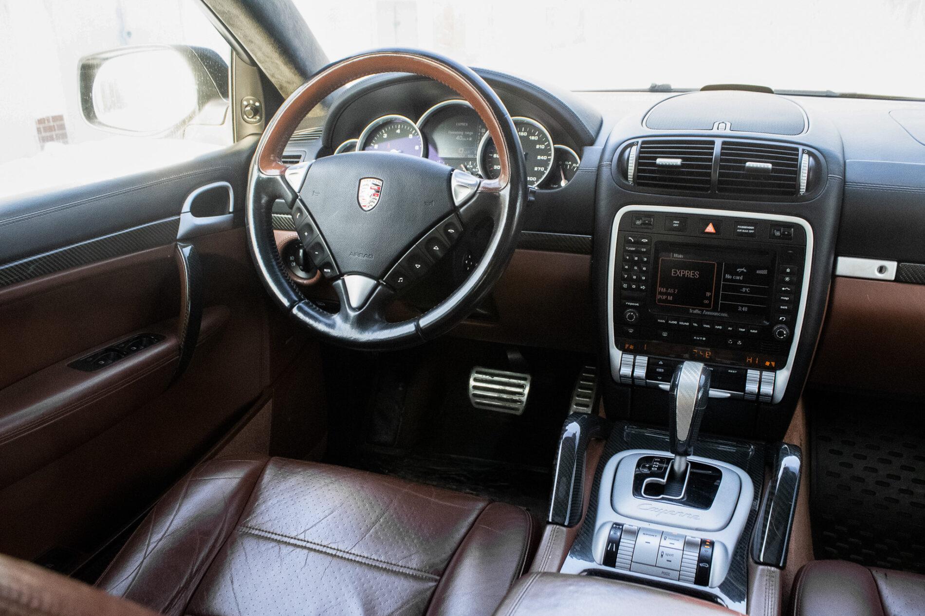 2009 Porsche Cayenne Turbo, černá suv, 153 062 km