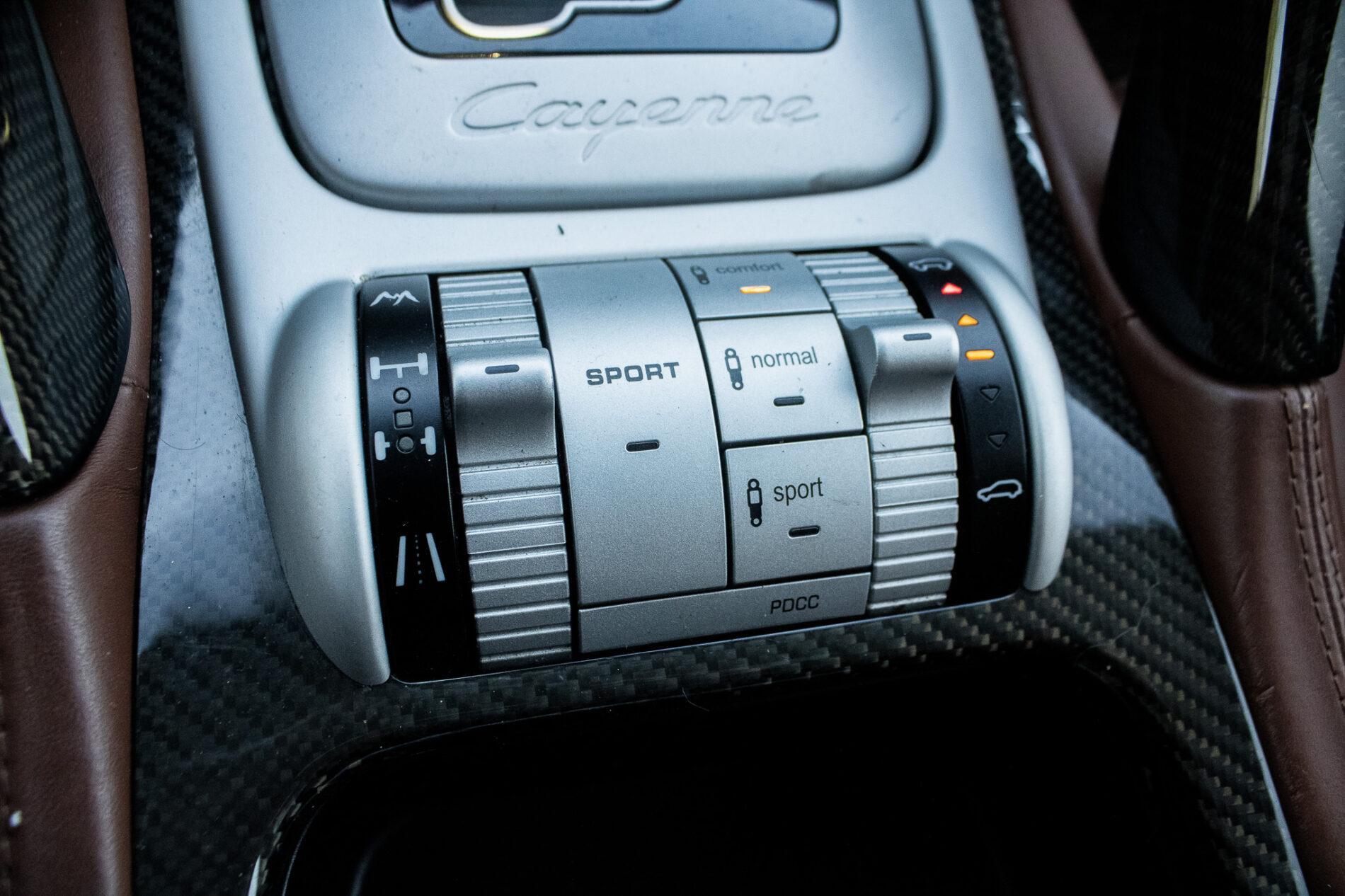 2009 Porsche Cayenne Turbo, černá suv, 153 062 km
