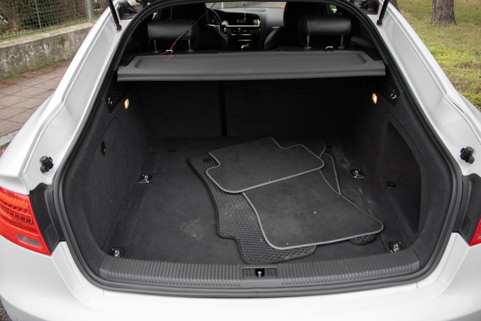 2016 AUDI A5, bílá hatchback, 194 000 km