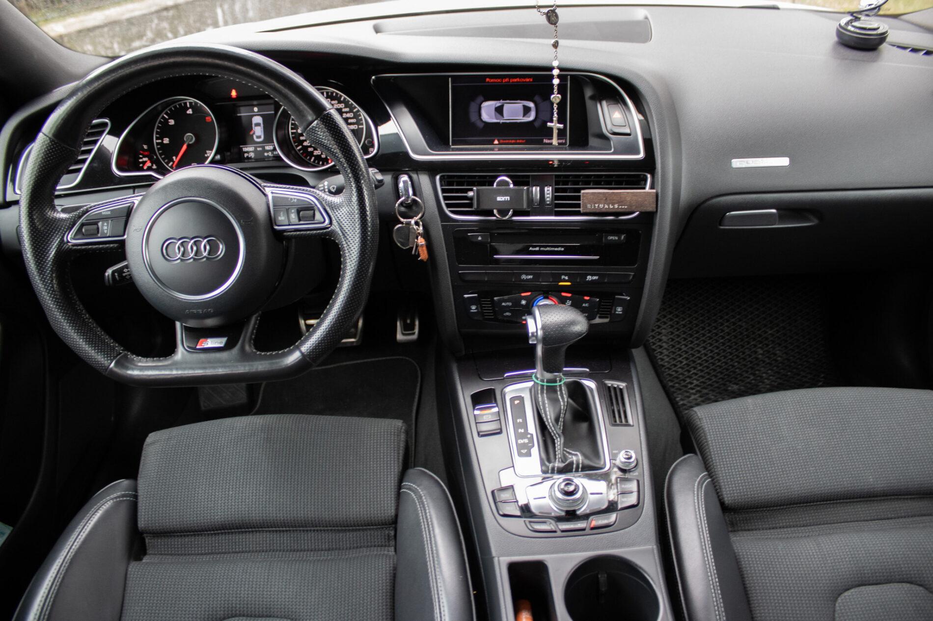 2016 AUDI A5, bílá hatchback, 194 000 km