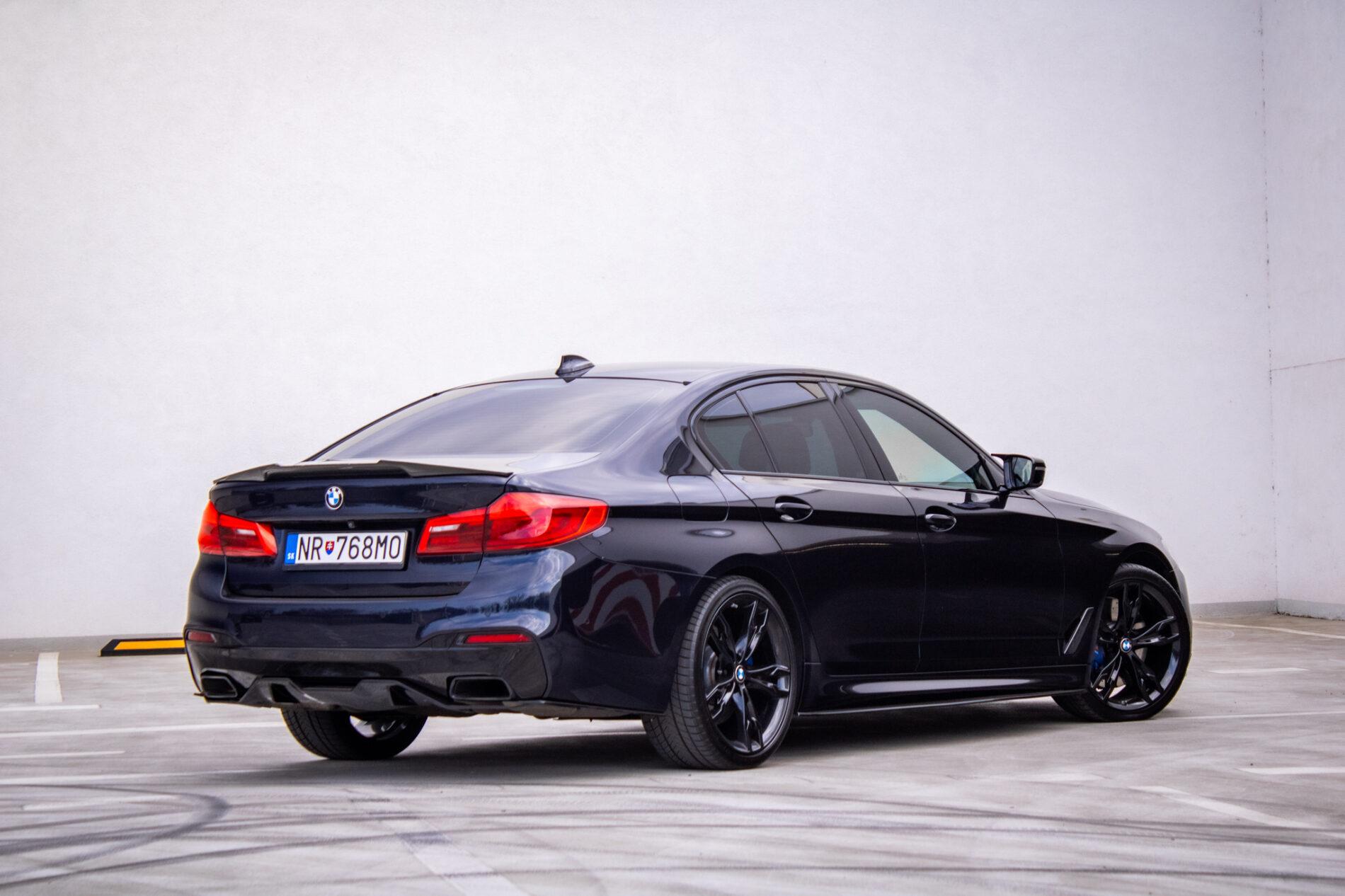2019 BMW M550d, černá sedan, 239 000 km