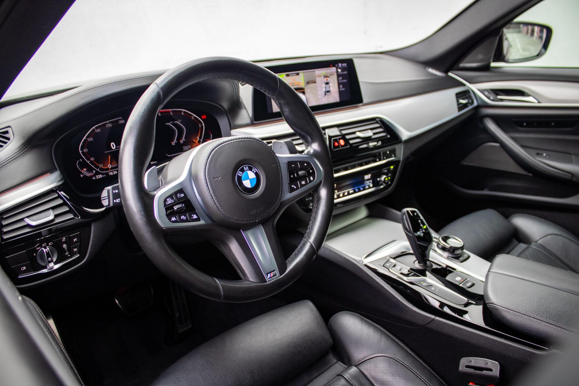 2019 BMW M550d, černá sedan, 239 000 km