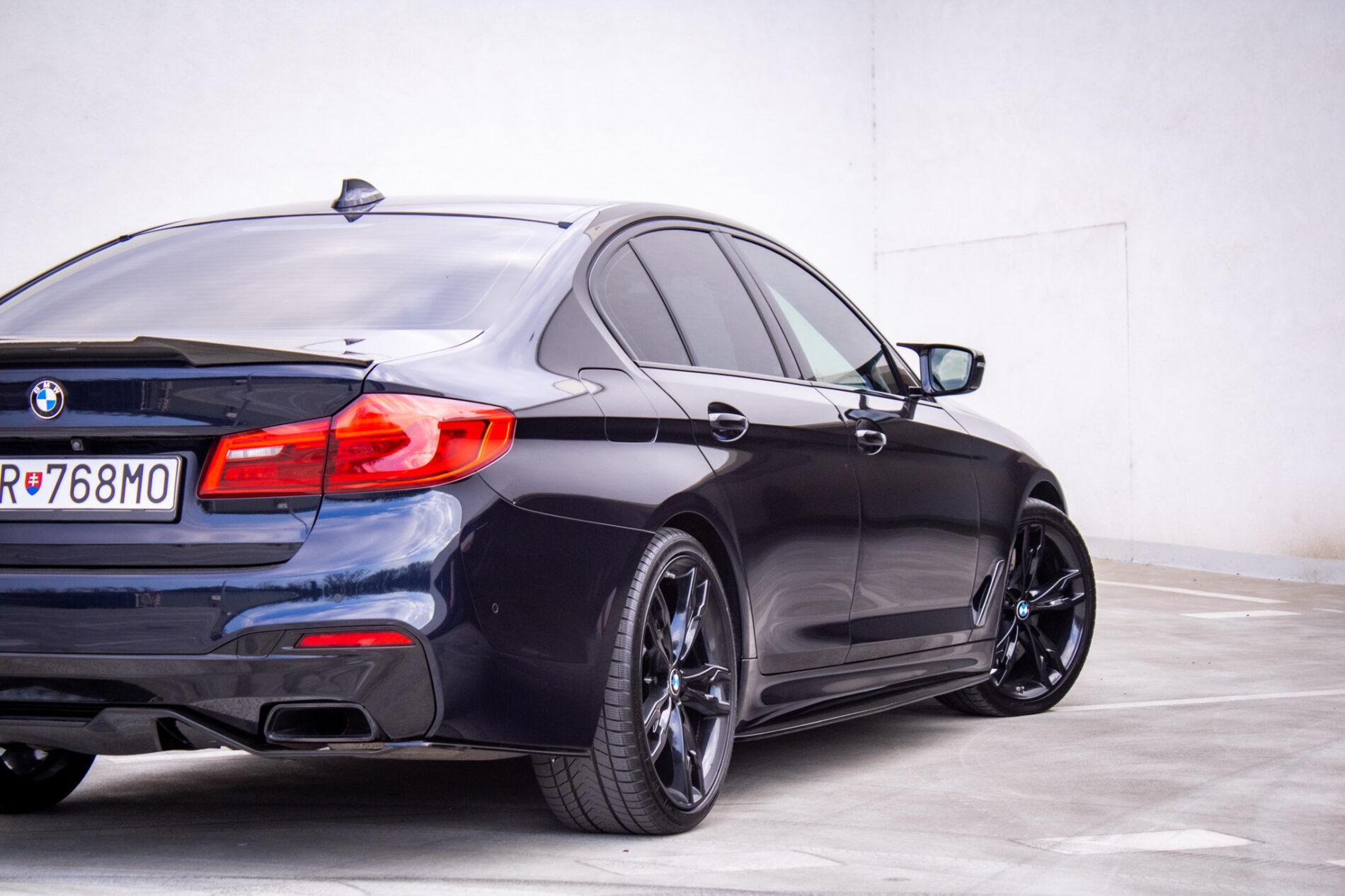 2019 BMW M550d, černá sedan, 239 000 km