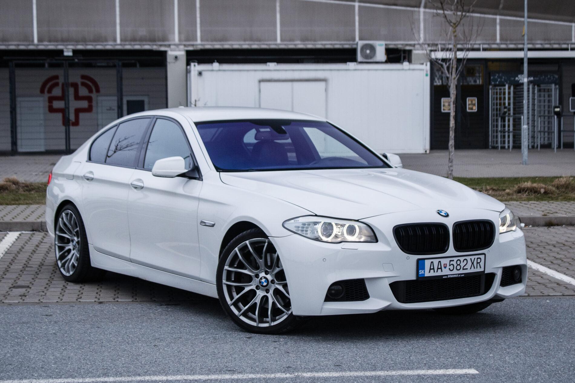 2010 BMW 535i, bílá sedan, 255 870 km