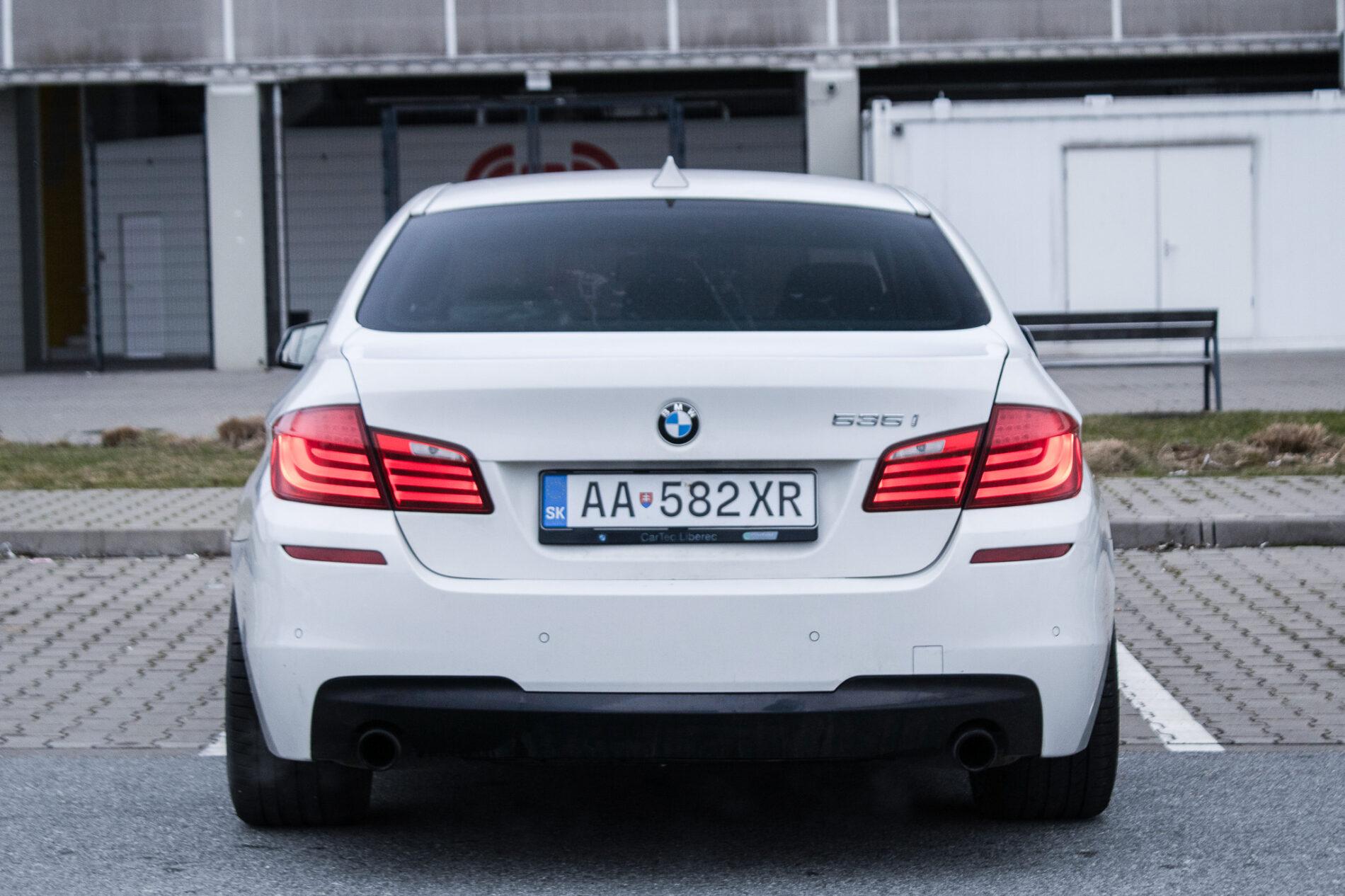 2010 BMW 535i, bílá sedan, 255 870 km