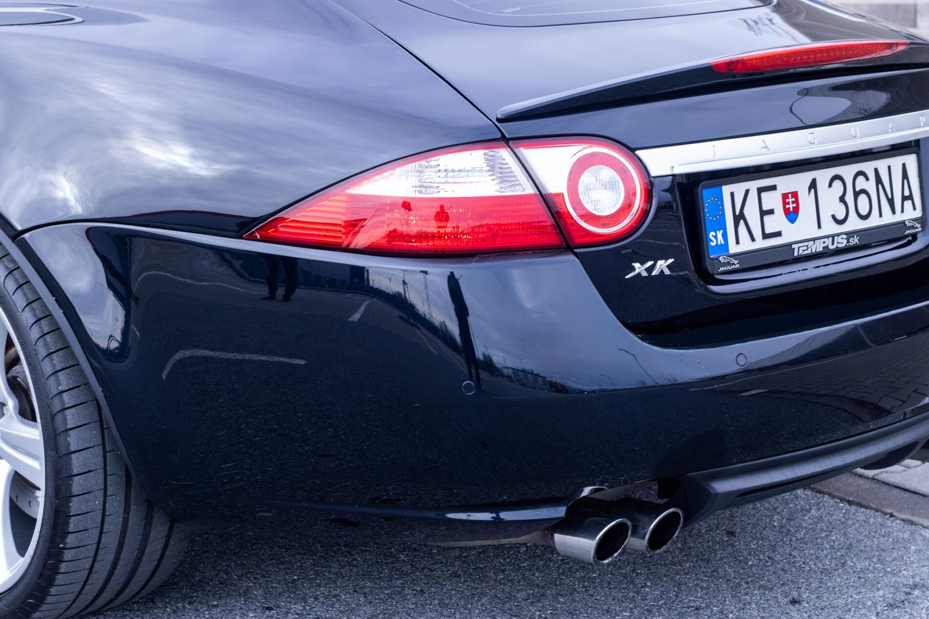 2007 Jaguar XKR, černá kupé, 178 476 km