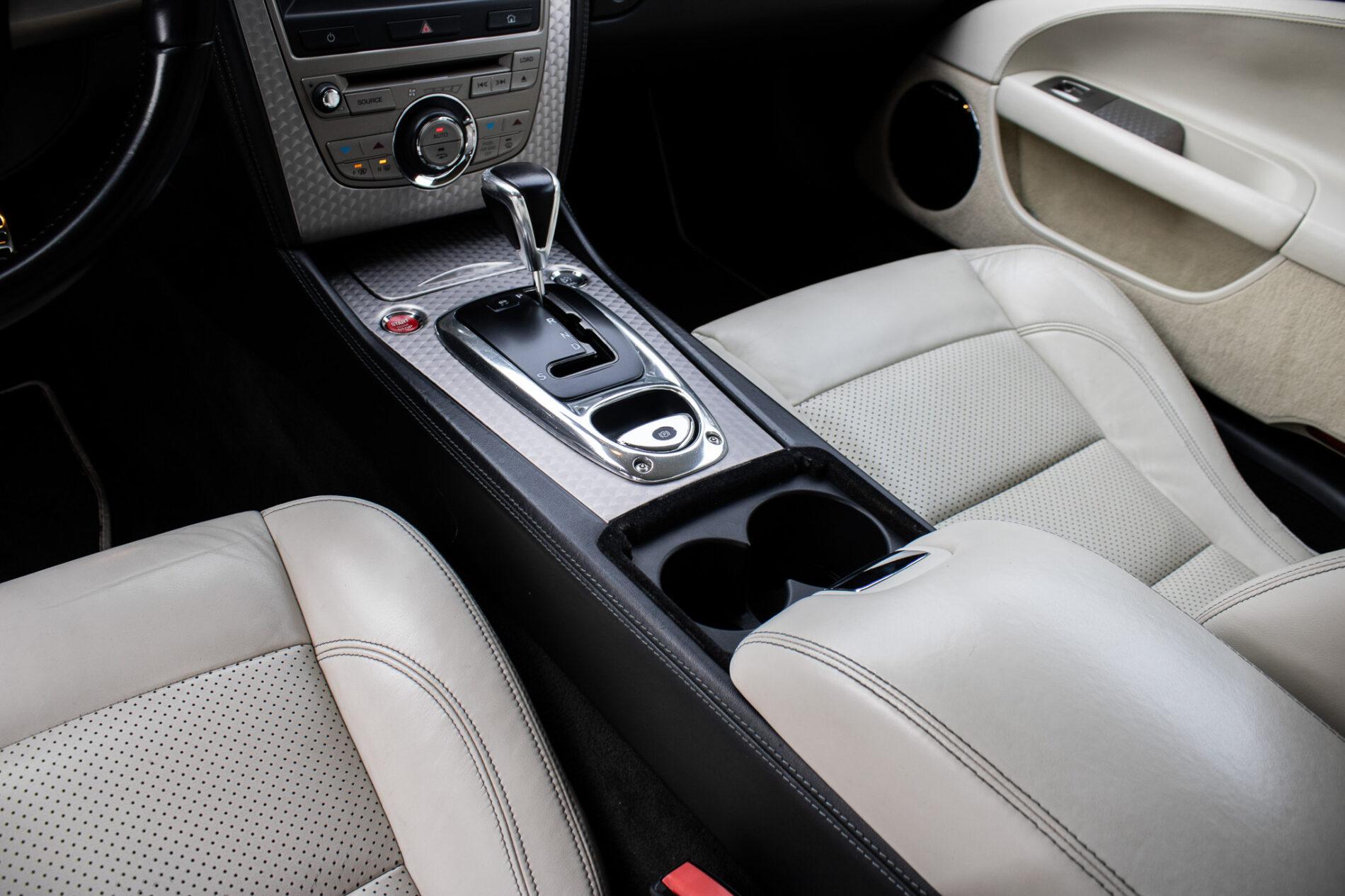2007 Jaguar XKR, černá kupé, 178 476 km