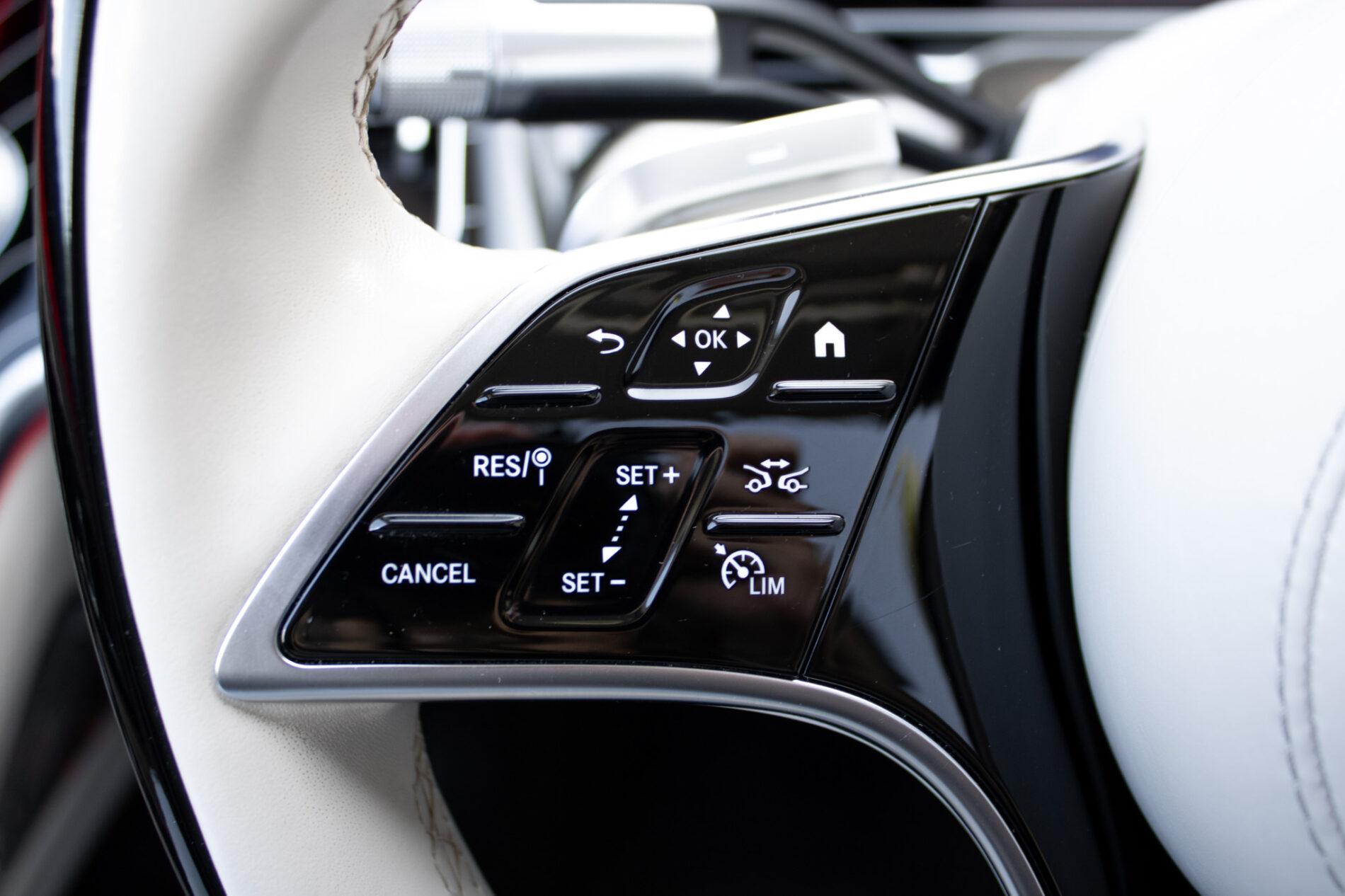 2022 Mercedes-Benz S 400d, červená sedan, 150 861 km