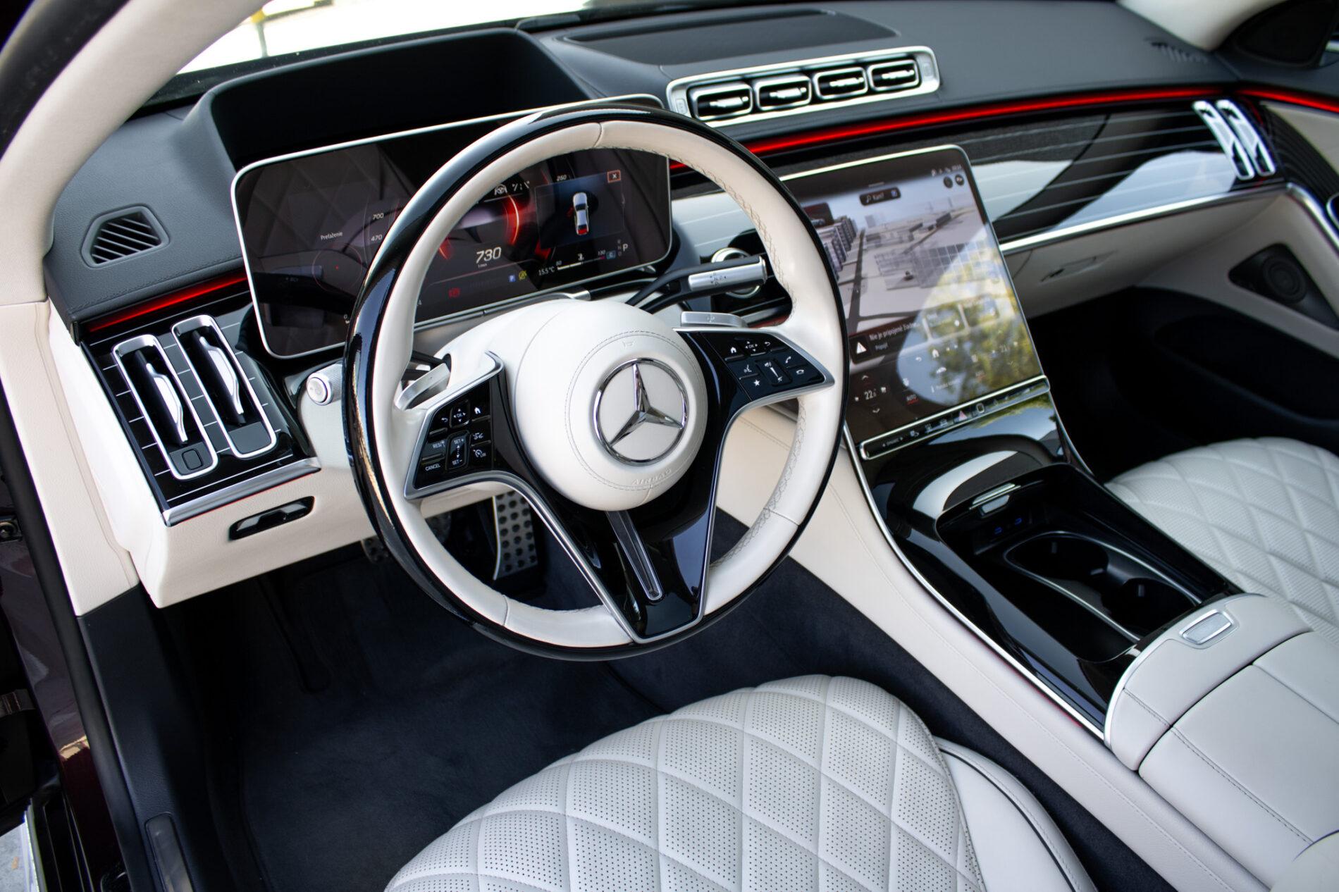 2022 Mercedes-Benz S 400d, červená sedan, 150 861 km