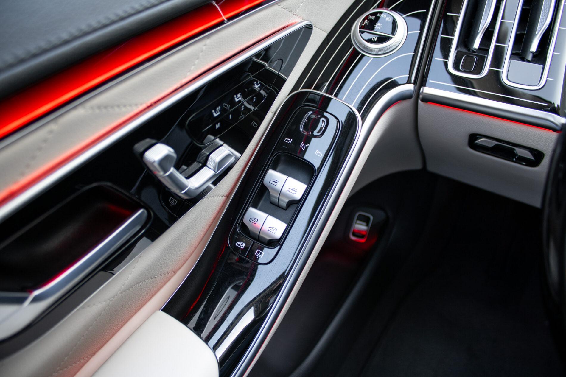 2022 Mercedes-Benz S 400d, červená sedan, 150 861 km