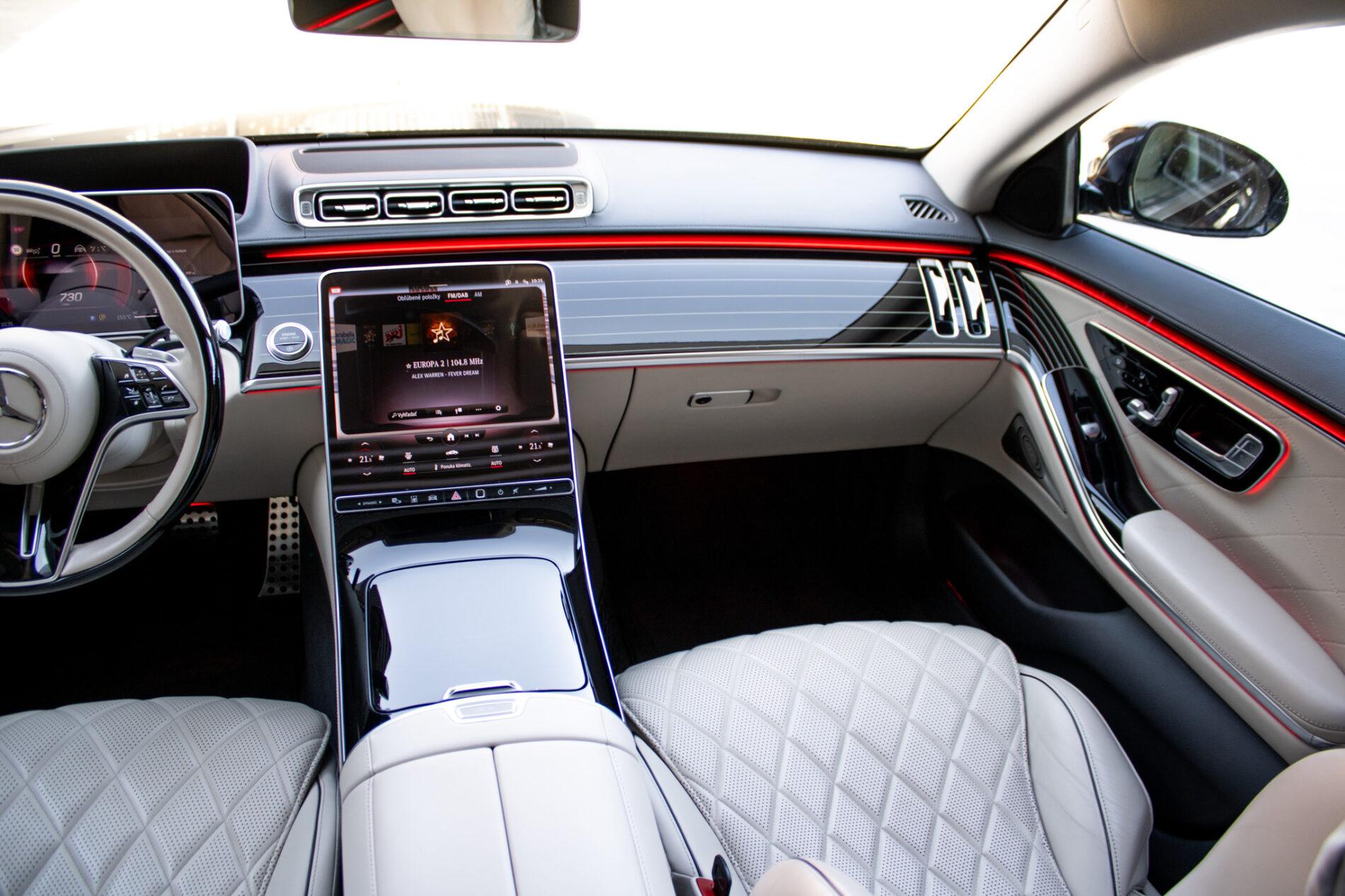 2022 Mercedes-Benz S 400d, červená sedan, 150 861 km