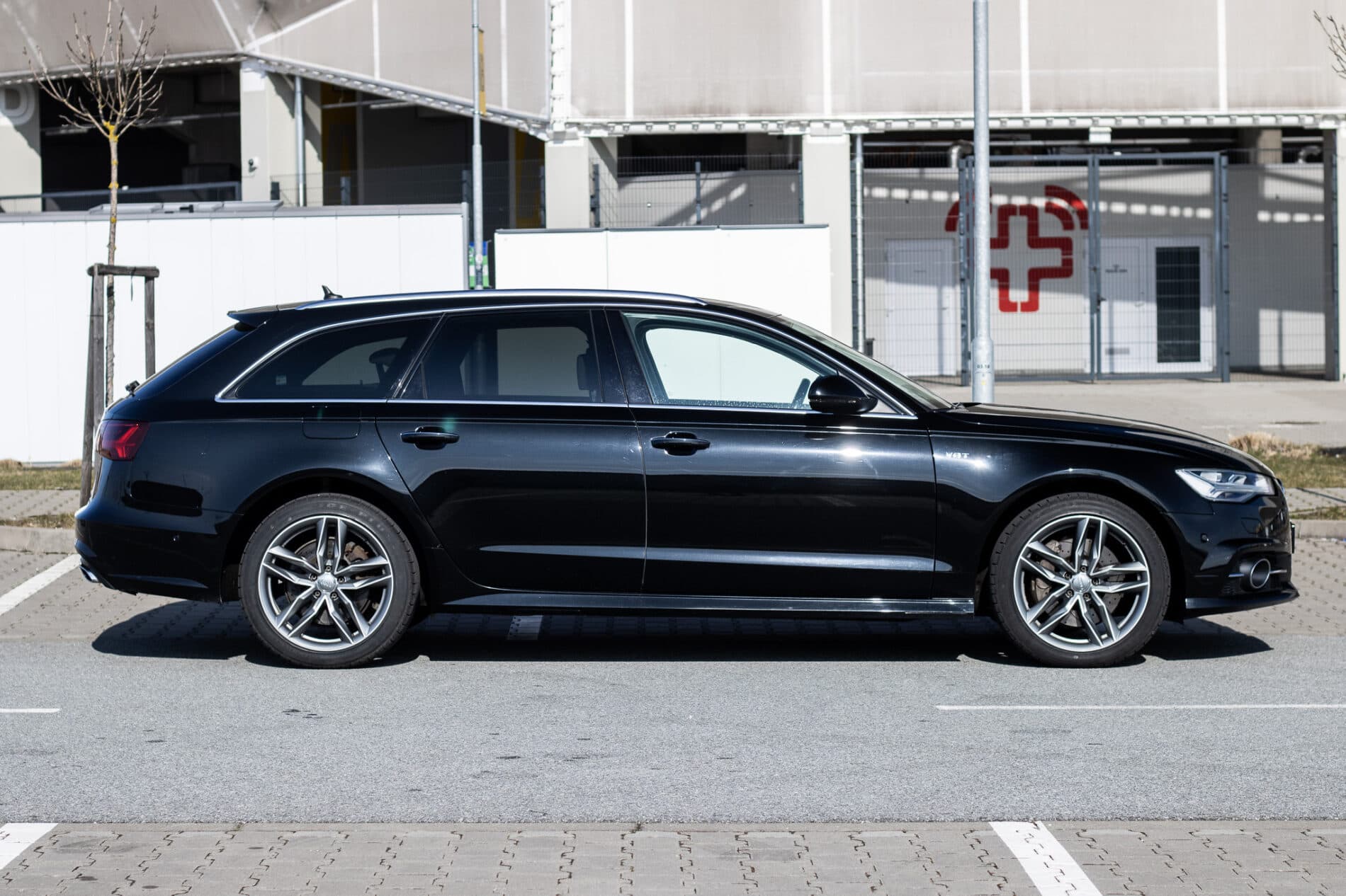 2017 AUDI A6, černá kombi, 274 353 km