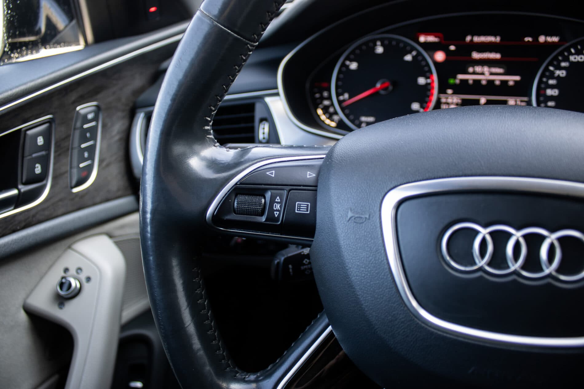 2017 AUDI A6, černá kombi, 274 353 km