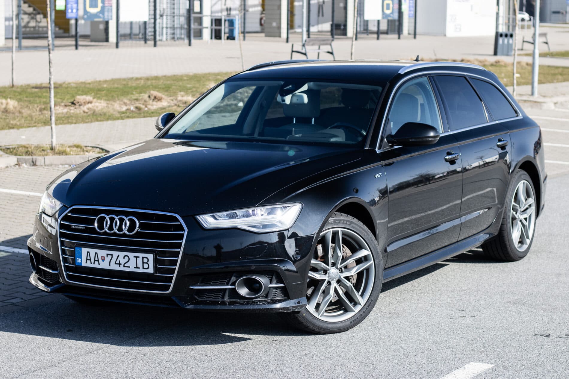 2017 AUDI A6, černá kombi, 274 353 km