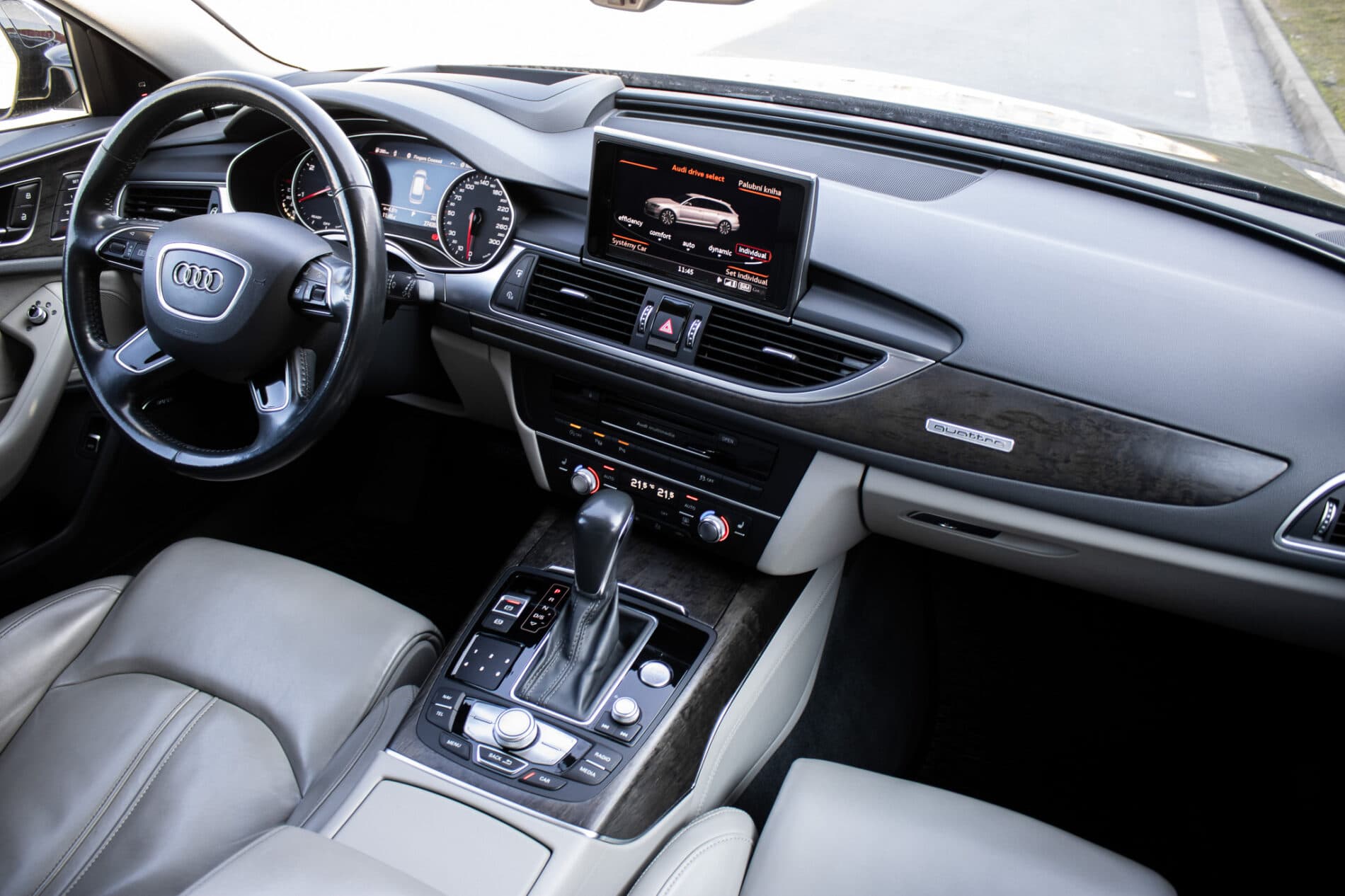2017 AUDI A6, černá kombi, 274 353 km