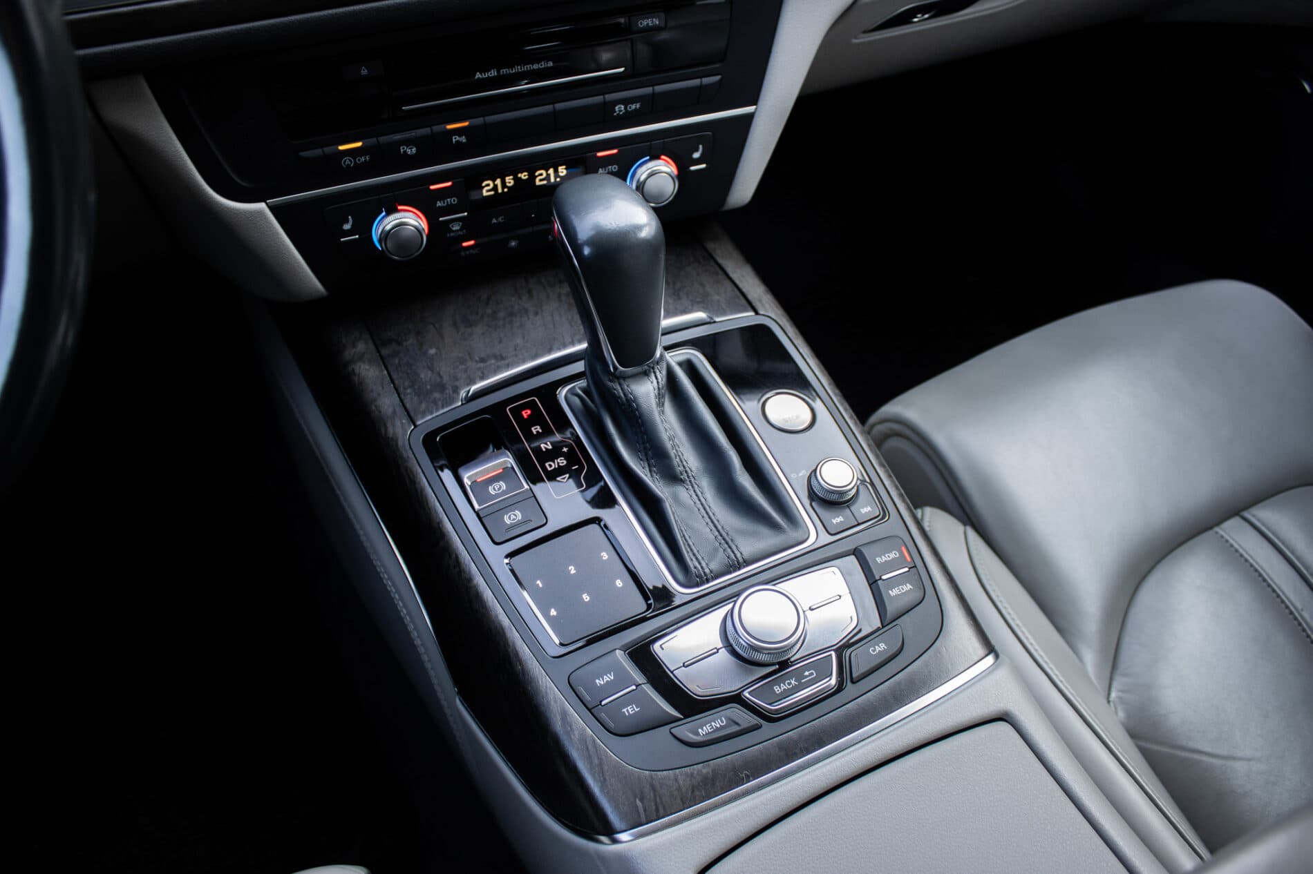 2017 AUDI A6, černá kombi, 274 353 km