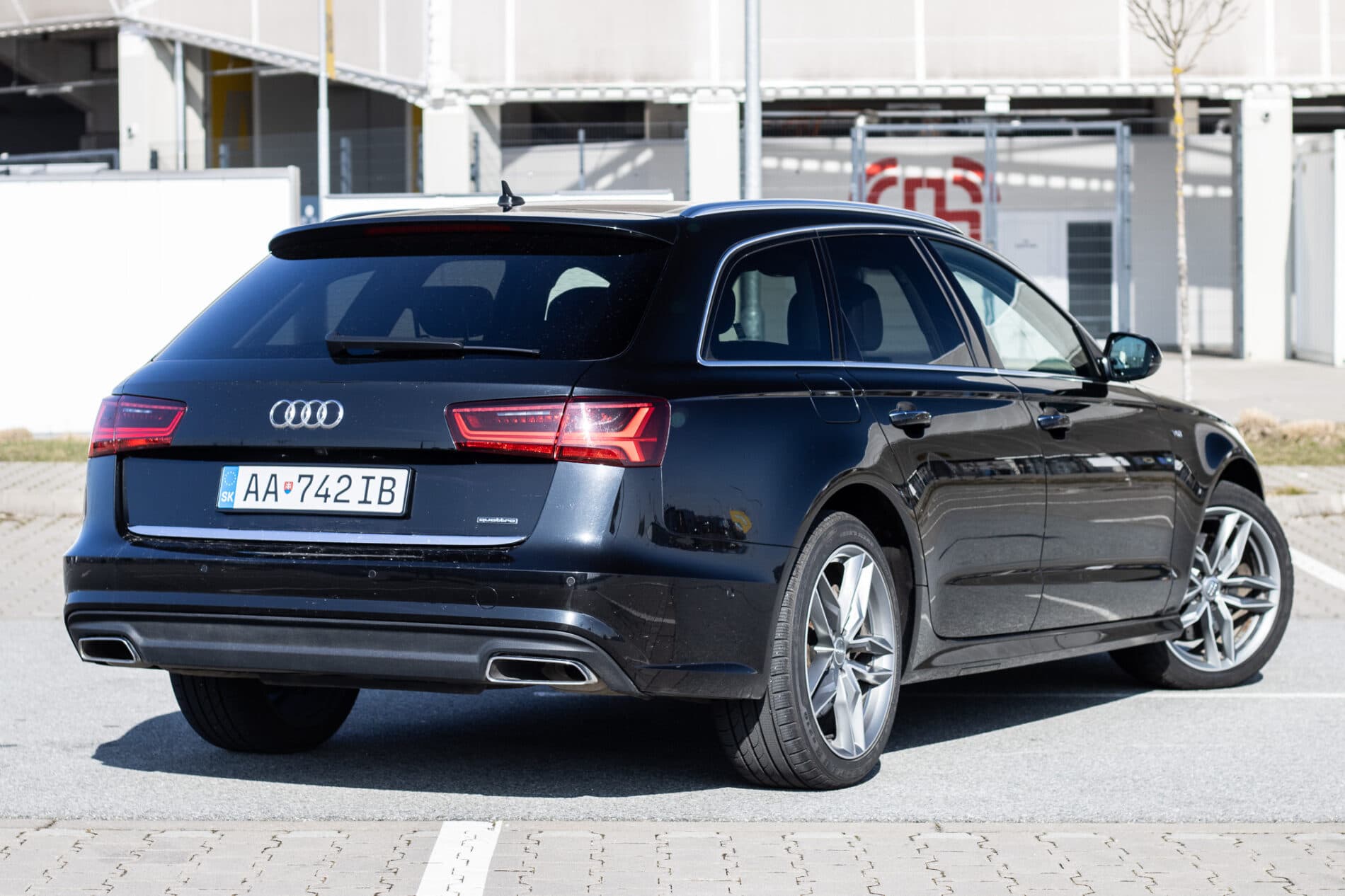 2017 AUDI A6, černá kombi, 274 353 km