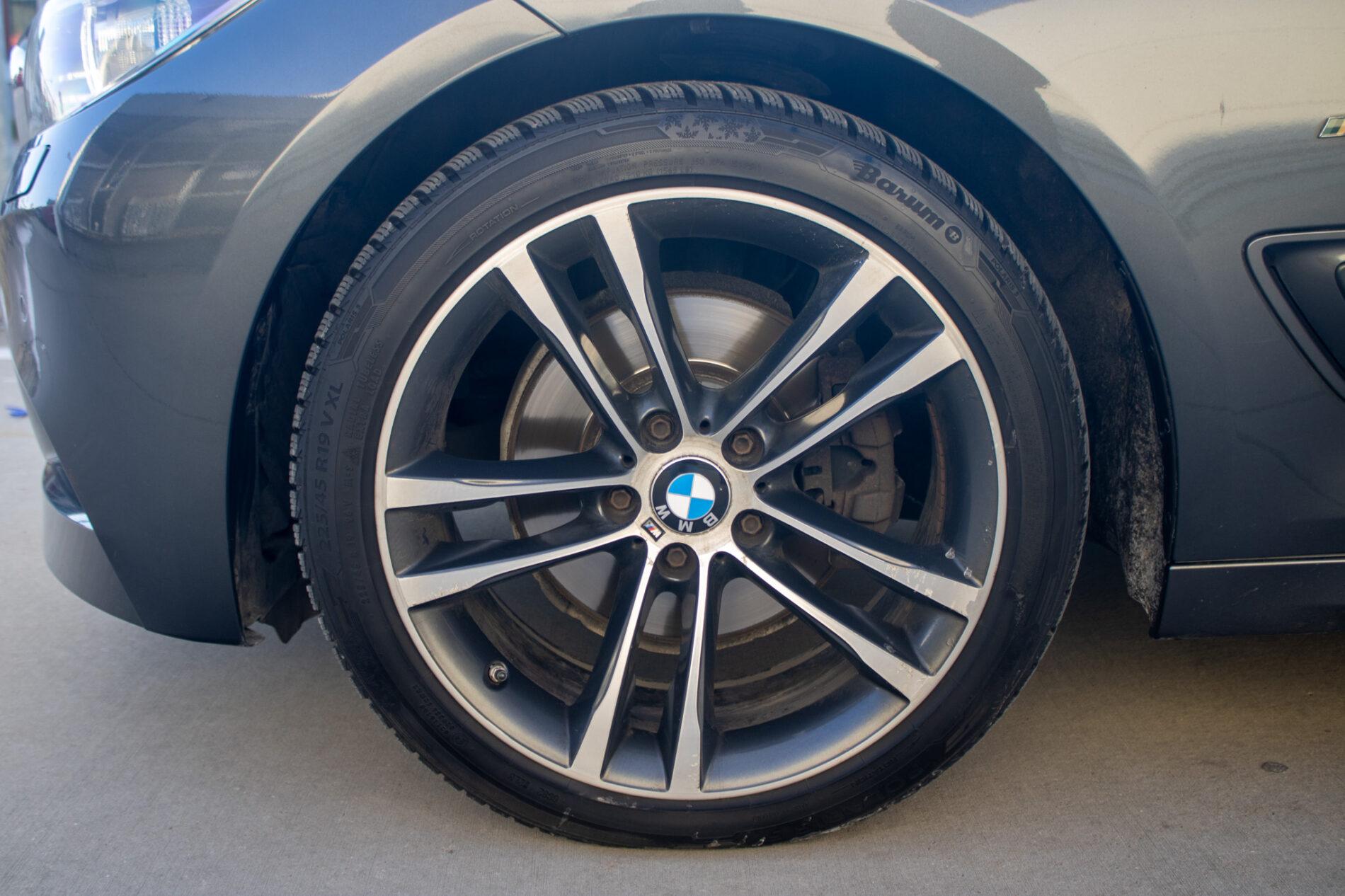 2015 BMW 330d, šedá sedan, 193 116 km