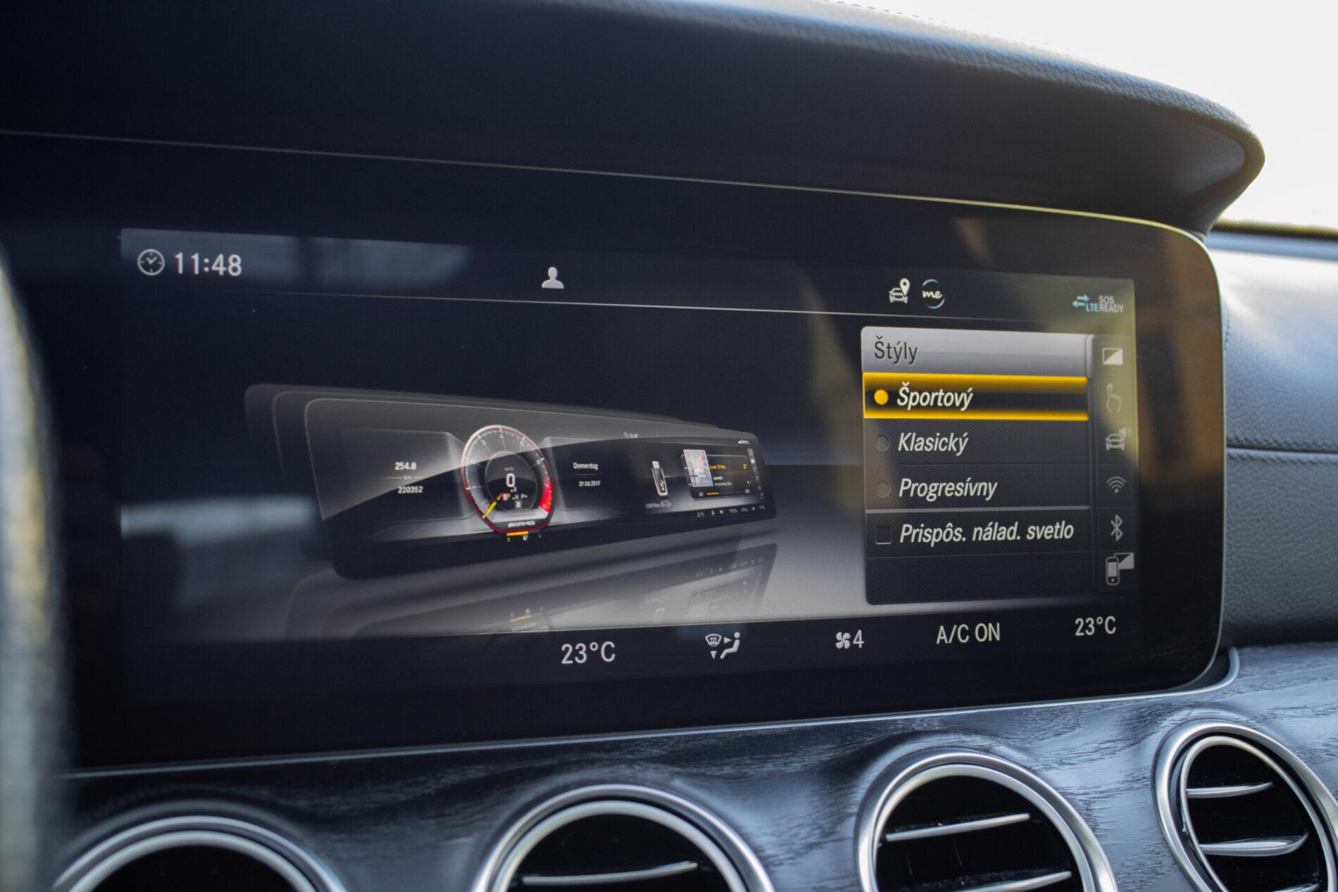2019 Mercedes-Benz E 63 AMG, šedá kombi, 165 262 km