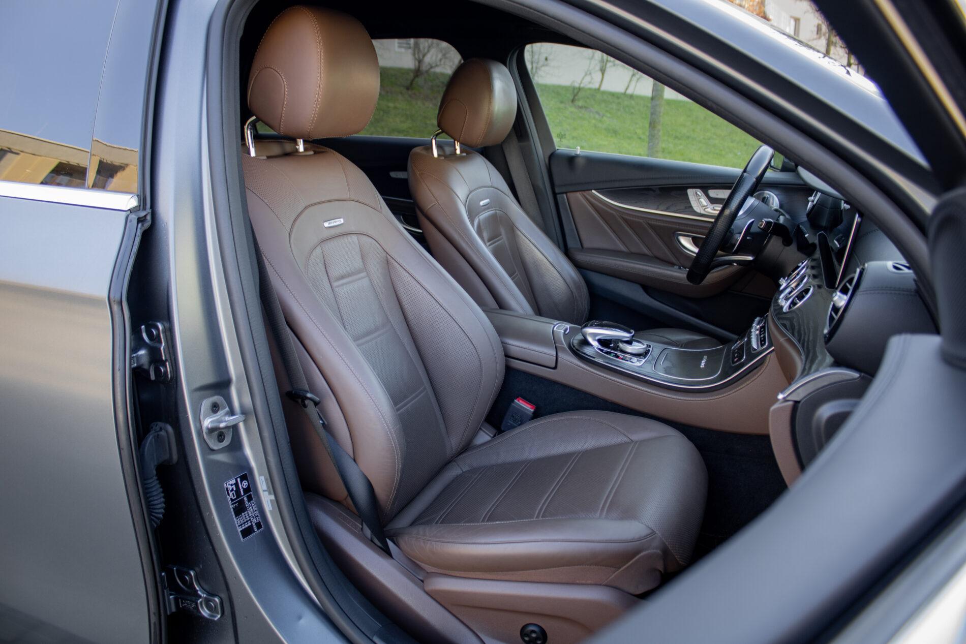 2019 Mercedes-Benz E 63 AMG, šedá kombi, 165 262 km