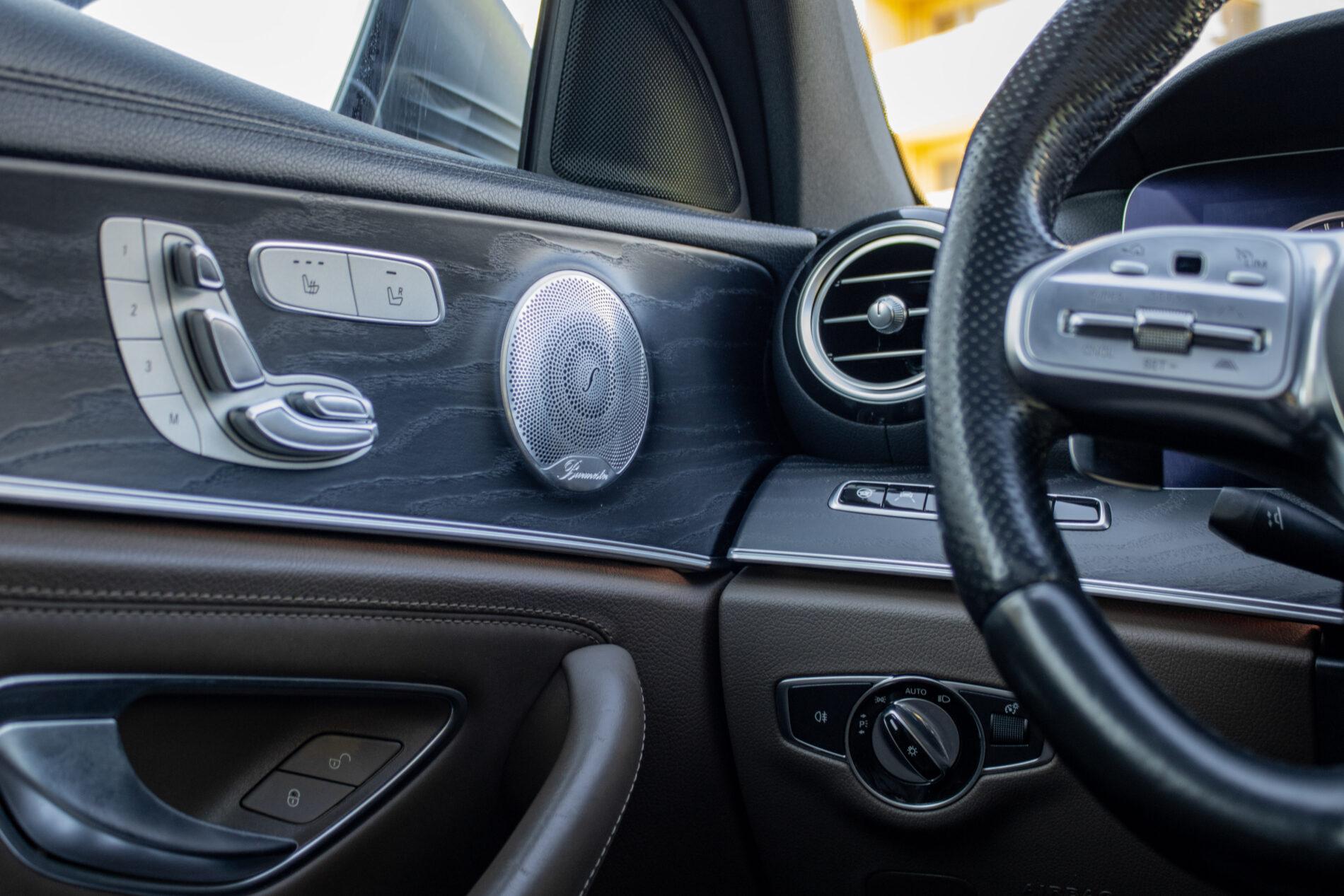 2019 Mercedes-Benz E 63 AMG, šedá kombi, 165 262 km
