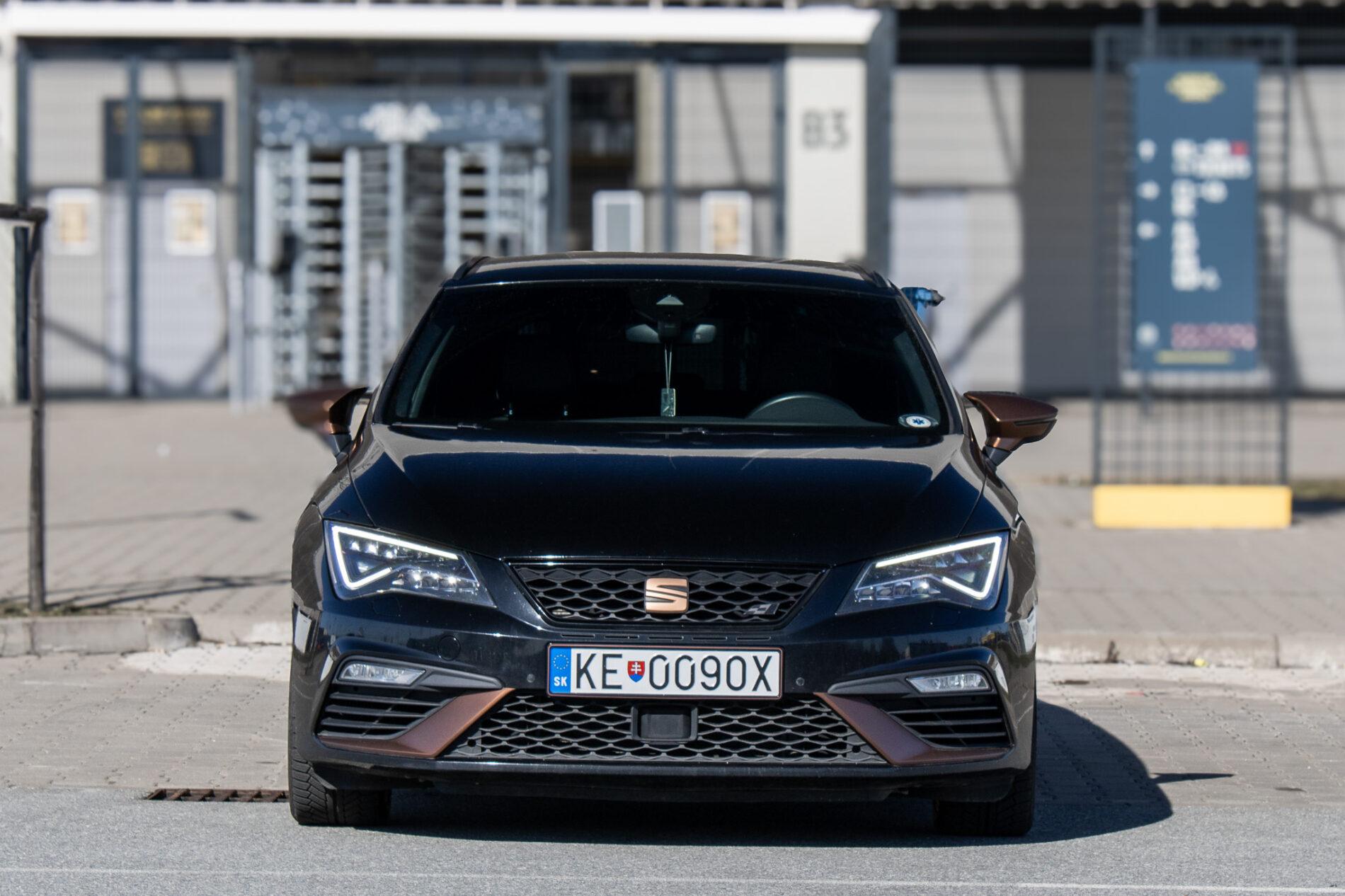 2018 Seat Leon Cupra, černá kombi, 219 326 km