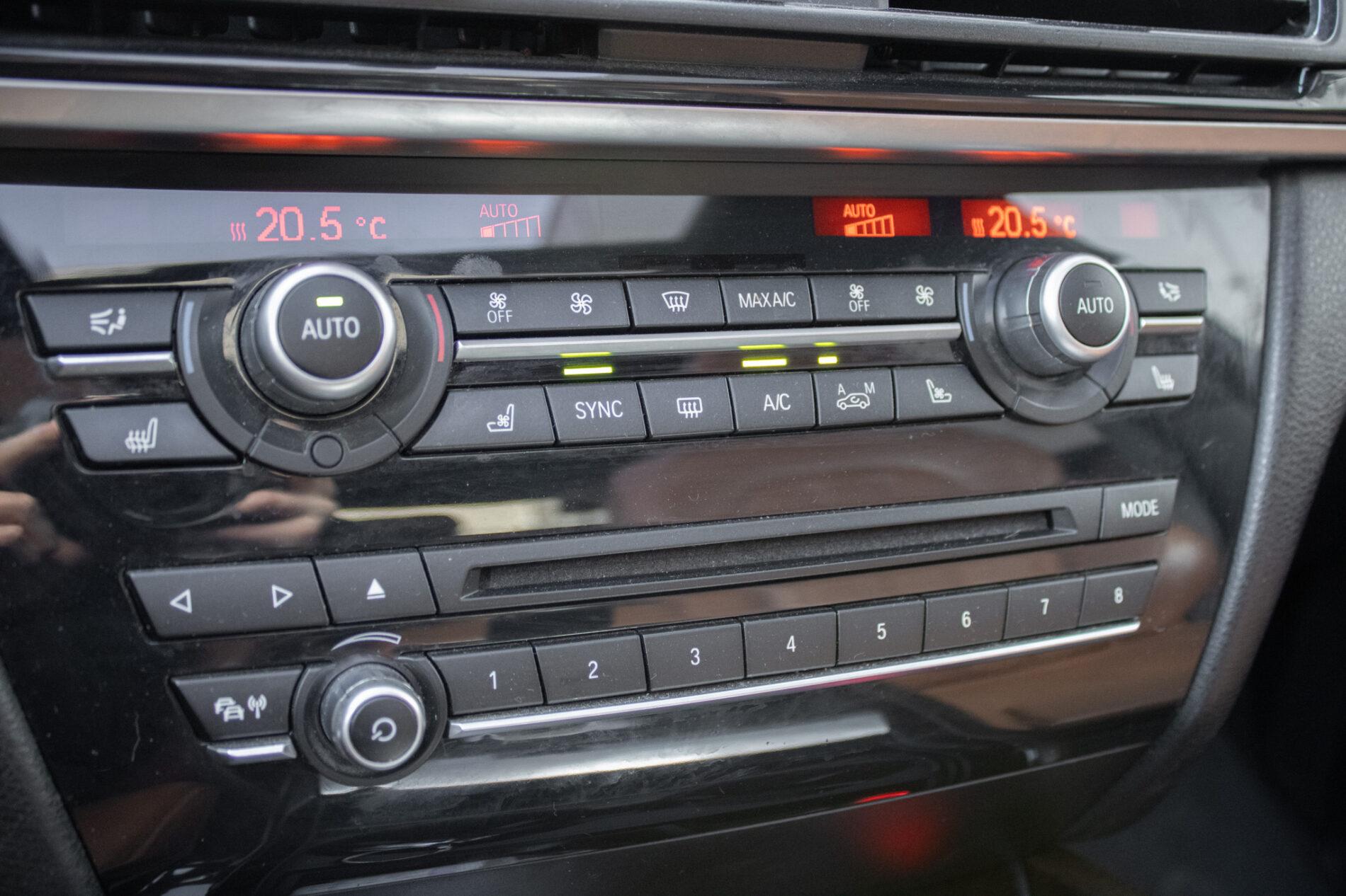 2014 BMW X5 M50d, hnědá suv, 221 000 km