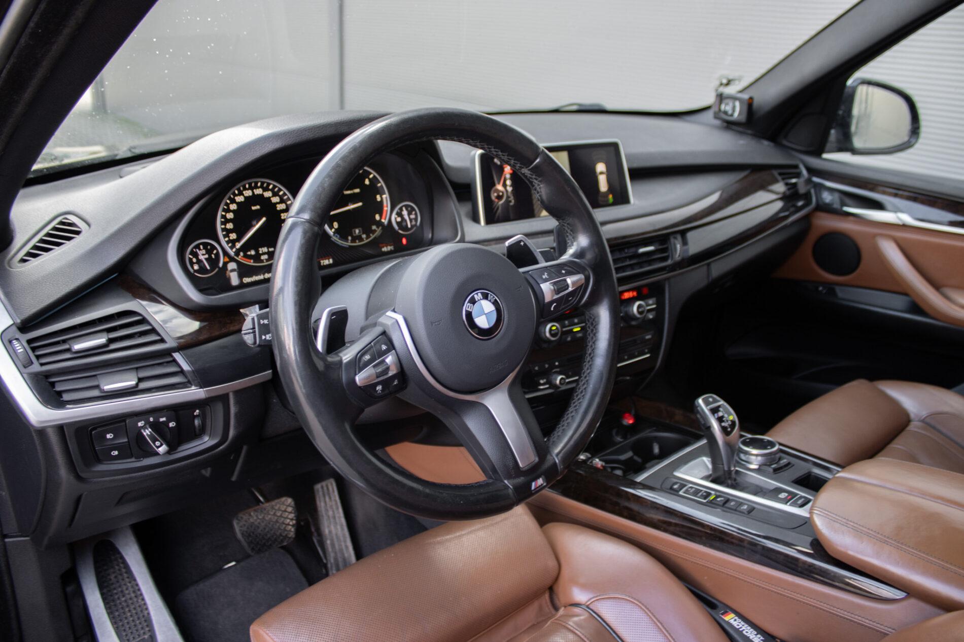 2014 BMW X5 M50d, hnědá suv, 221 000 km