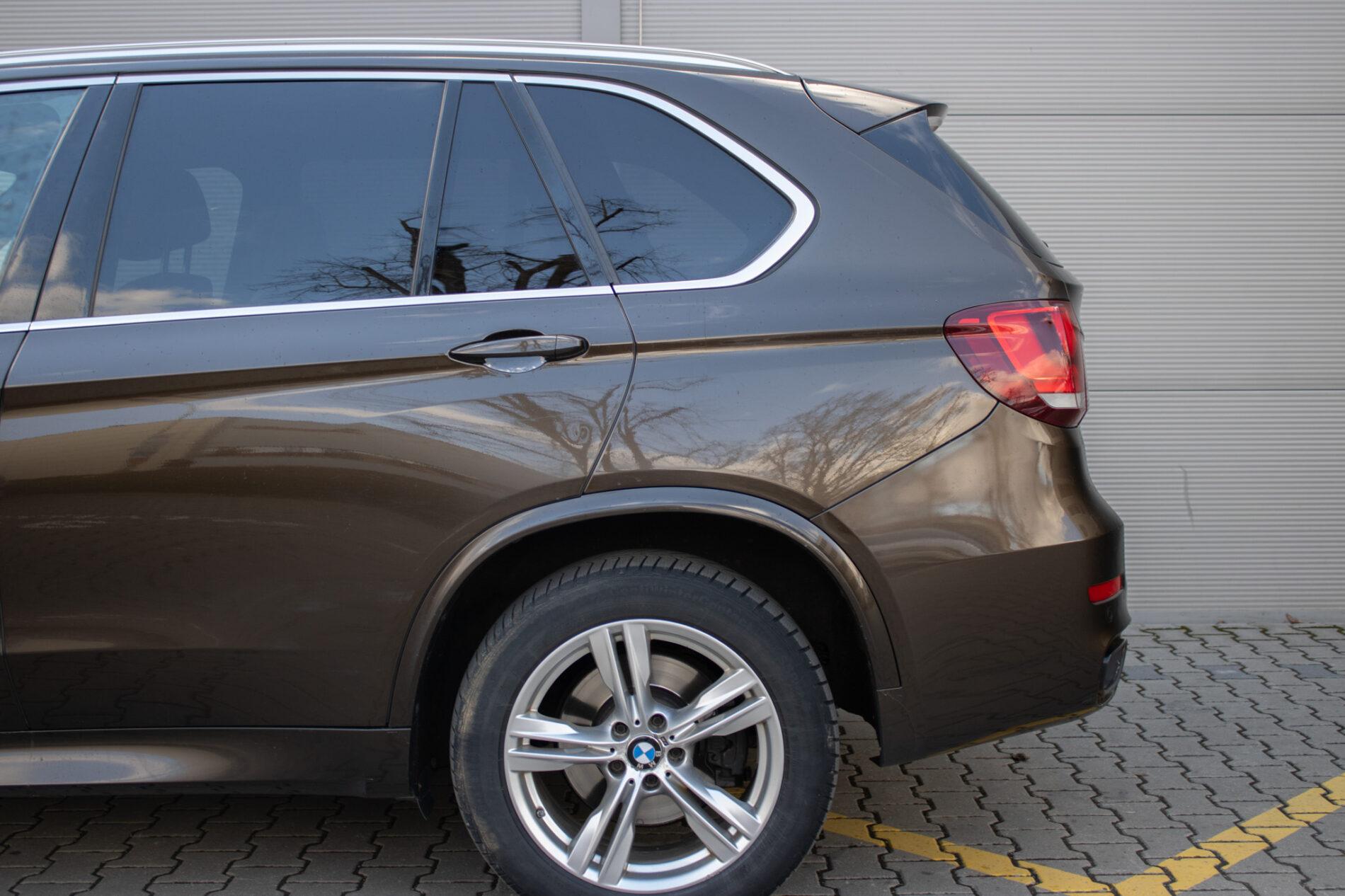 2014 BMW X5 M50d, hnědá suv, 221 000 km