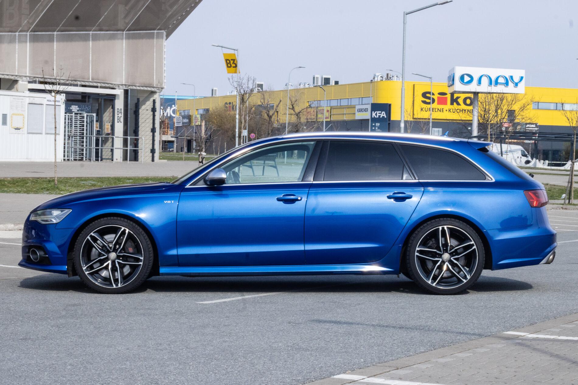 2015 AUDI S6, modrá kombi, 264 543 km