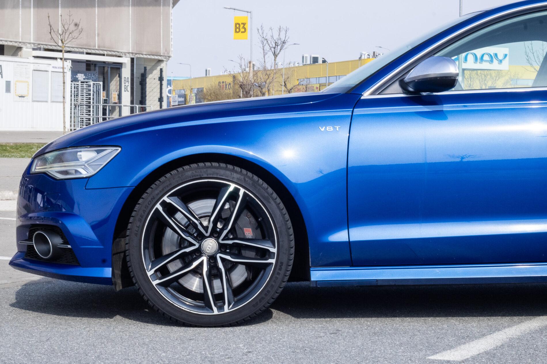 2015 AUDI S6, modrá kombi, 264 543 km