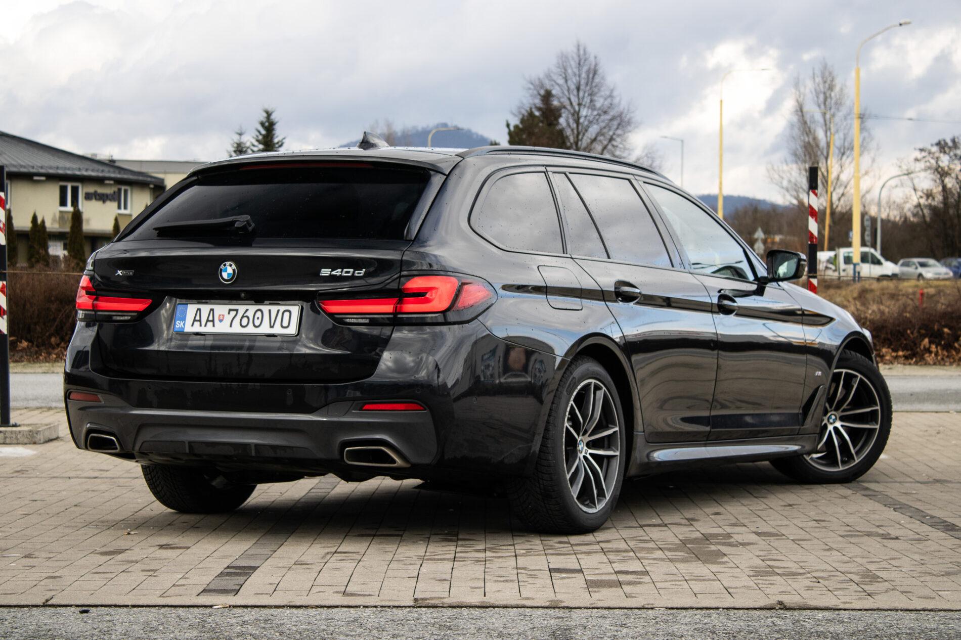 2023 BMW 540d, béžová kombi, 95 383 km