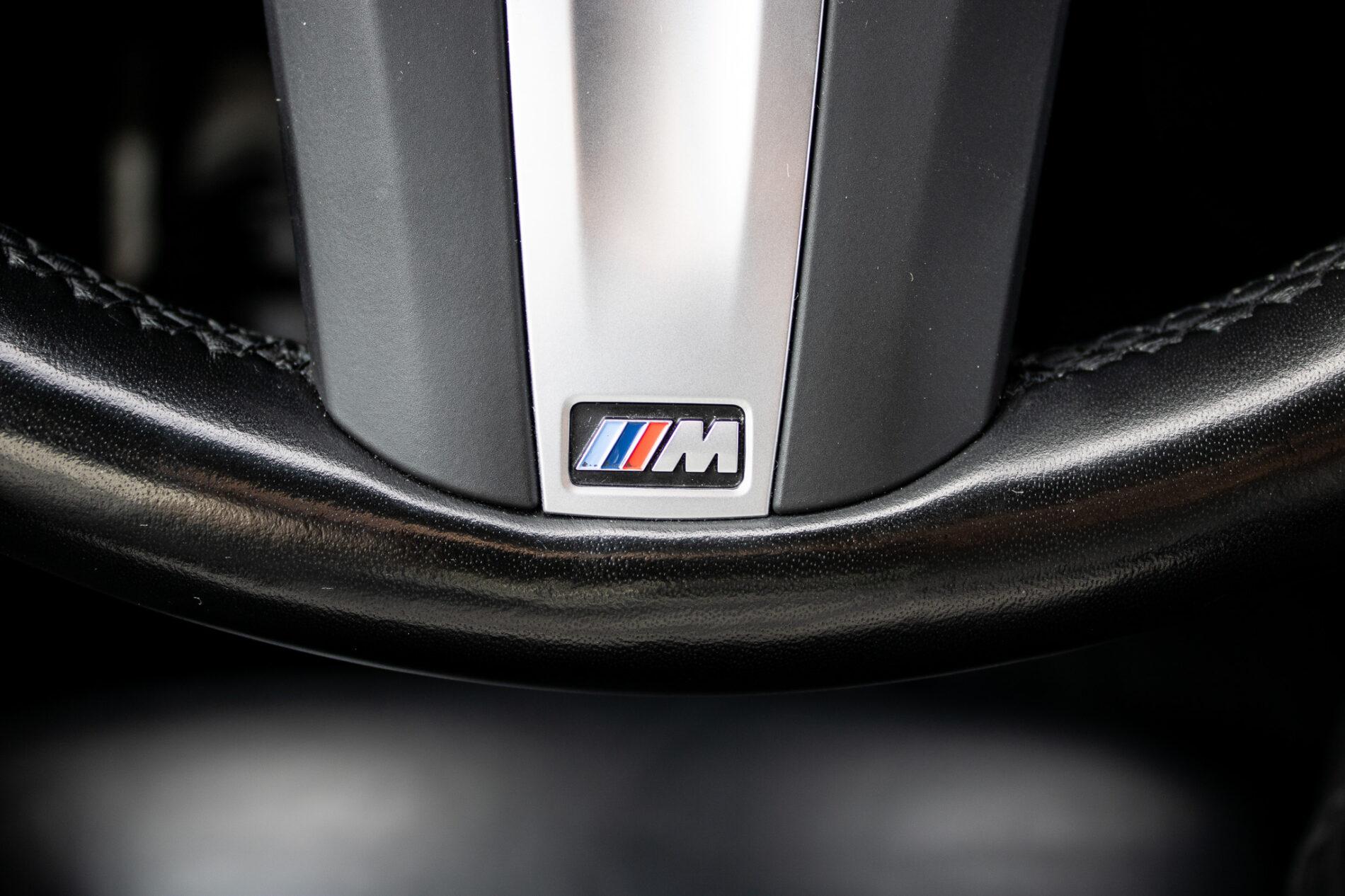 2023 BMW 540d, béžová kombi, 95 383 km