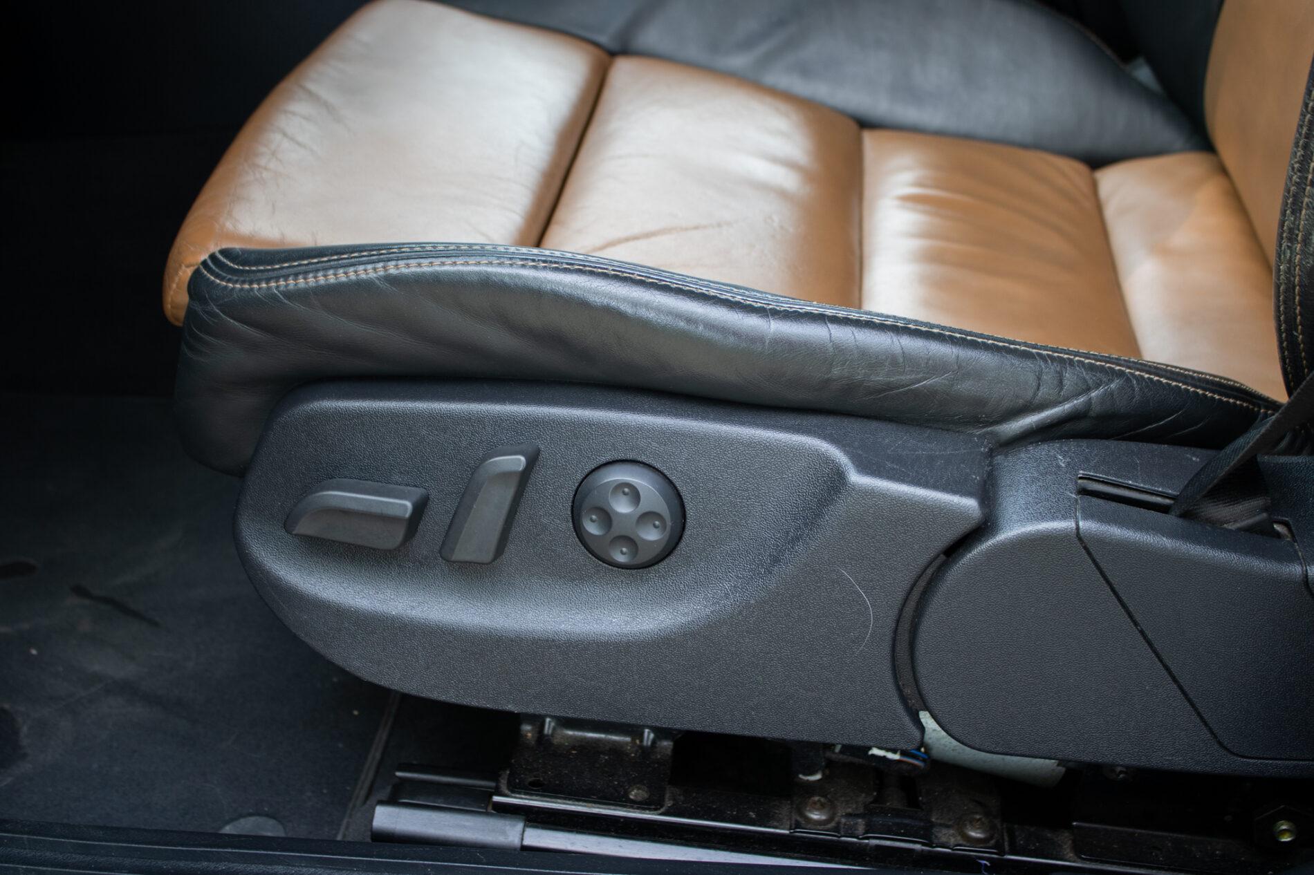 2009 AUDI A6, černá sedan, 268 281 km