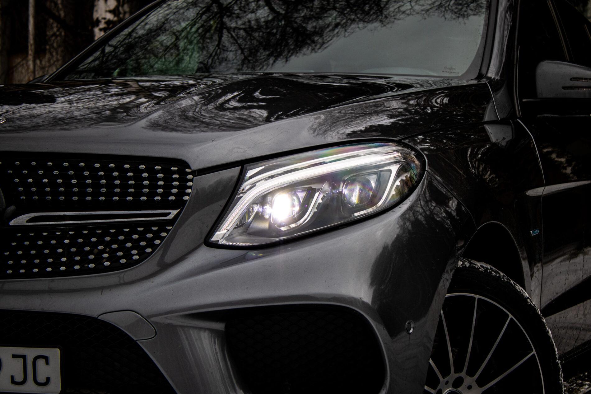 2018 Mercedes-Benz GLE 500e, šedá kombi, 71 352 km