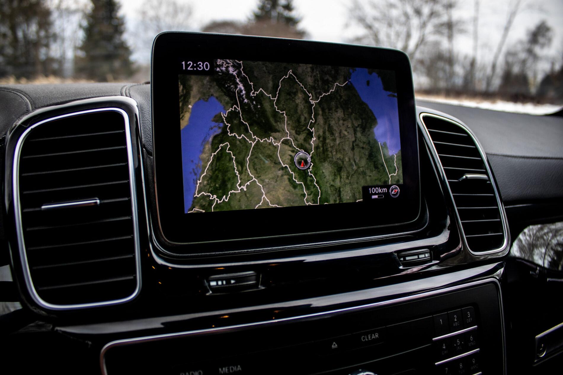 2018 Mercedes-Benz GLE 500e, šedá kombi, 71 352 km