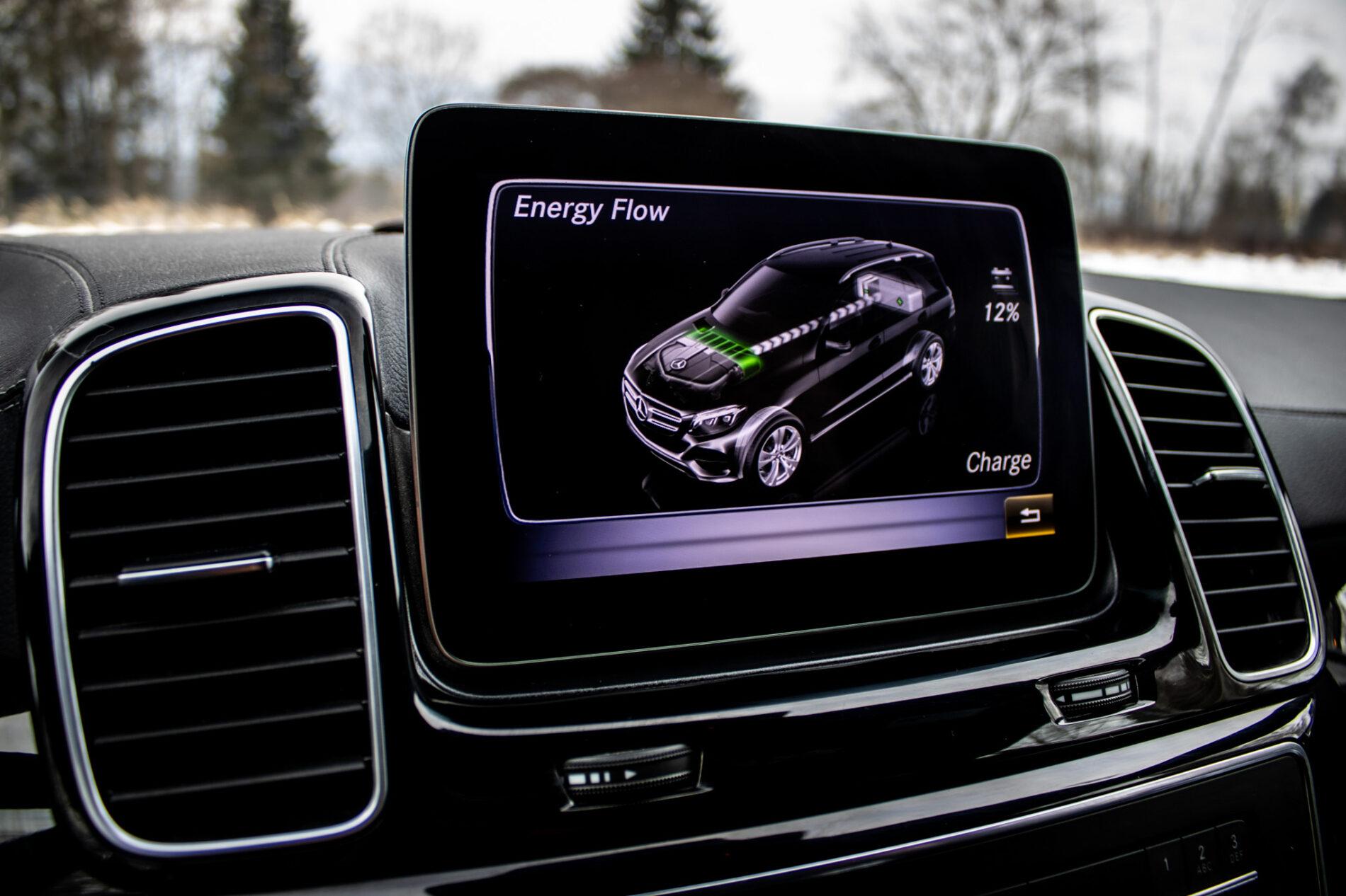 2018 Mercedes-Benz GLE 500e, šedá kombi, 71 352 km