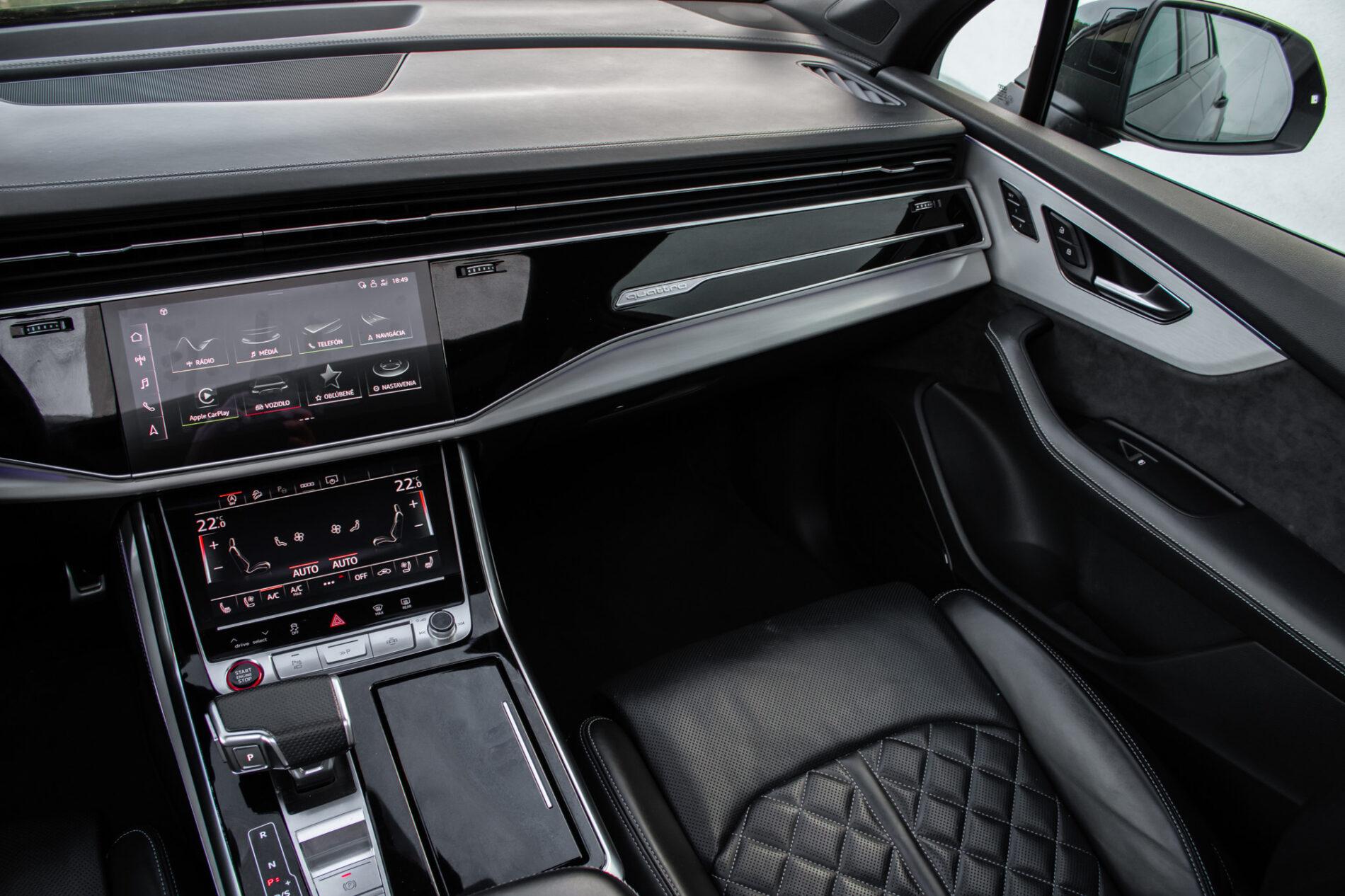 2022 AUDI SQ7, černá suv, 72 106 km