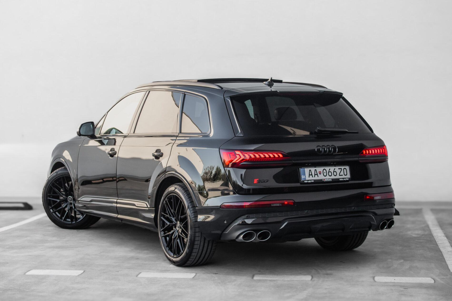 2022 AUDI SQ7, černá suv, 72 106 km