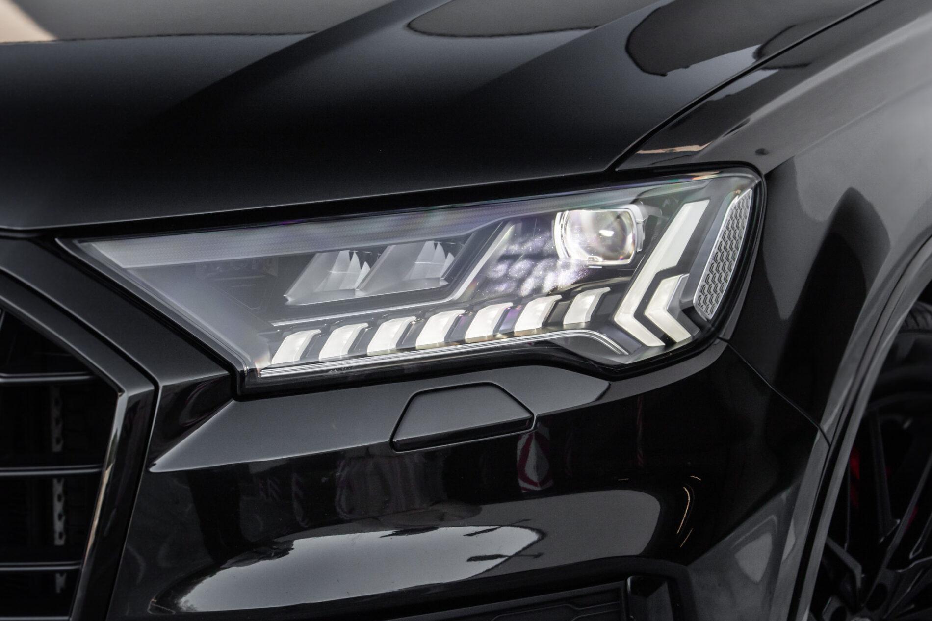 2022 AUDI SQ7, černá suv, 72 106 km