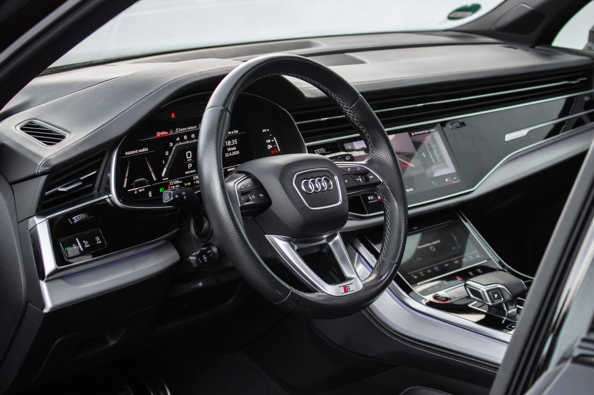 2022 AUDI SQ7, černá suv, 72 106 km