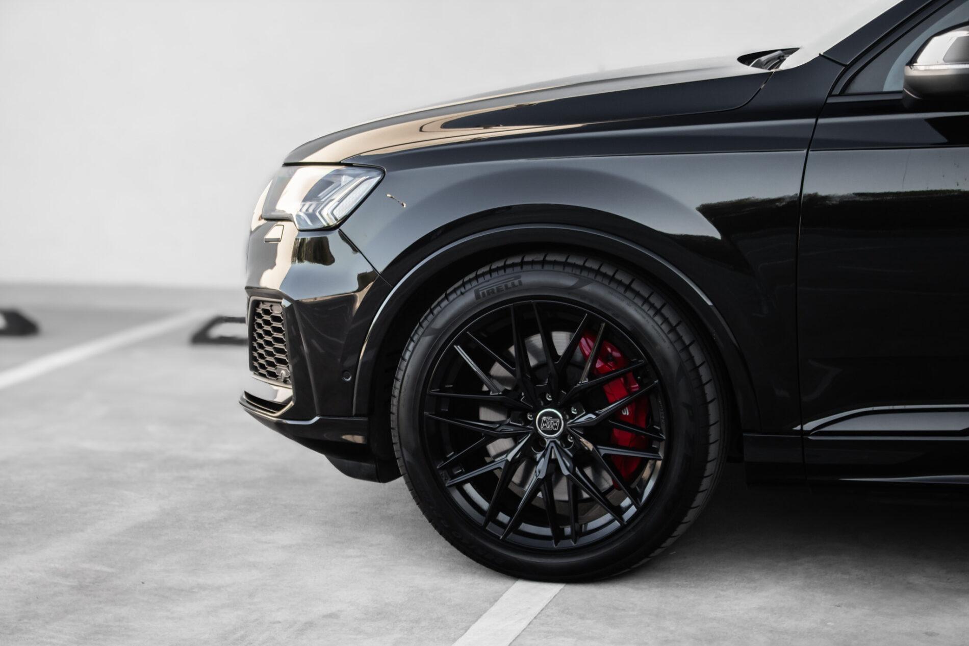 2022 AUDI SQ7, černá suv, 72 106 km