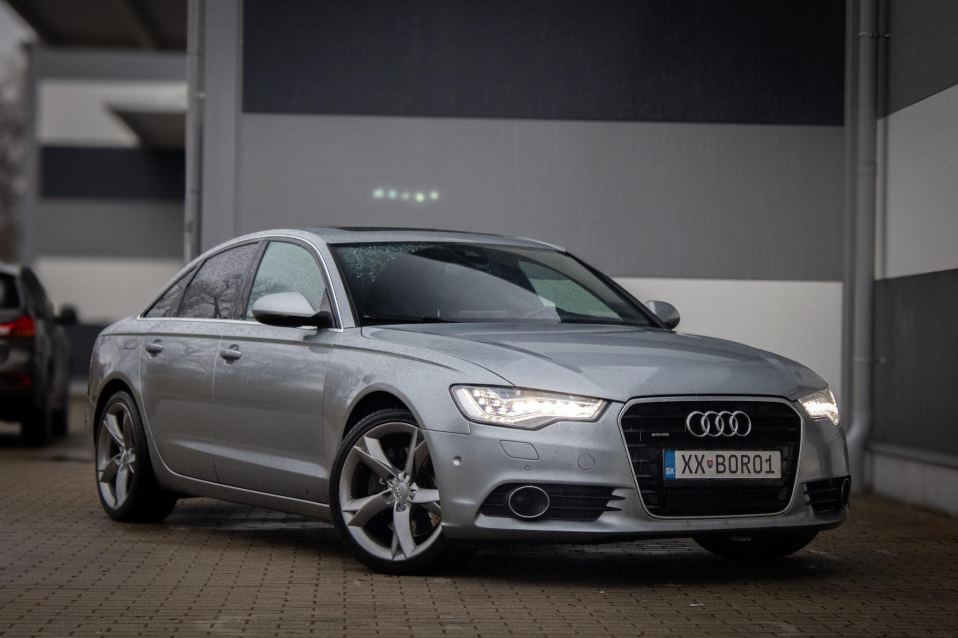 2011 AUDI A6, šedá sedan, 302 428 km