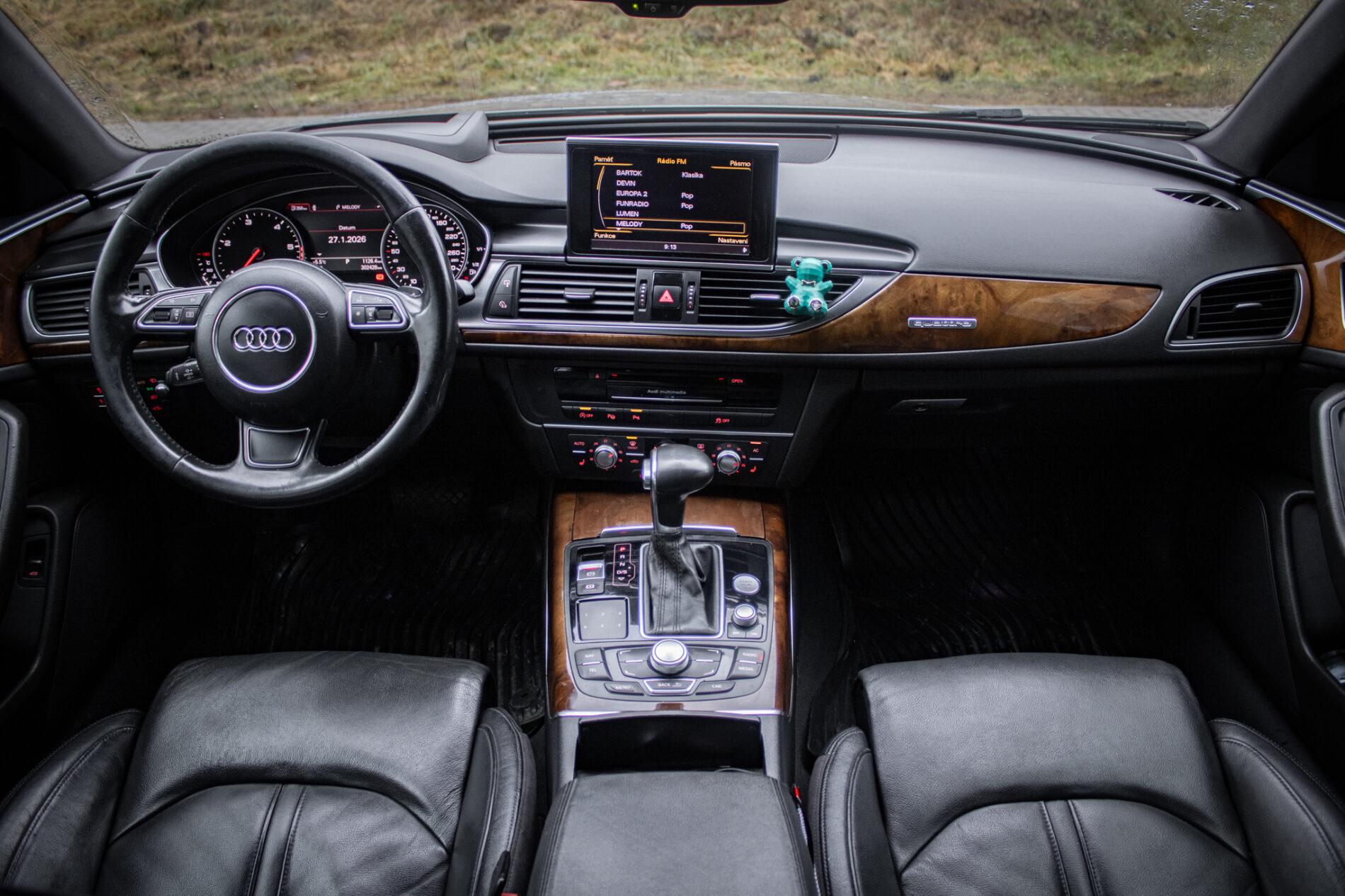2011 AUDI A6, šedá sedan, 302 428 km