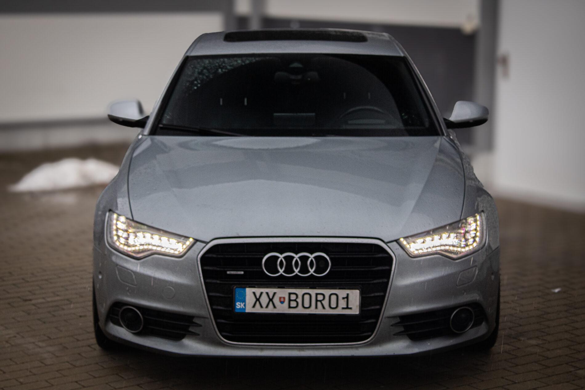 2011 AUDI A6, šedá sedan, 302 428 km