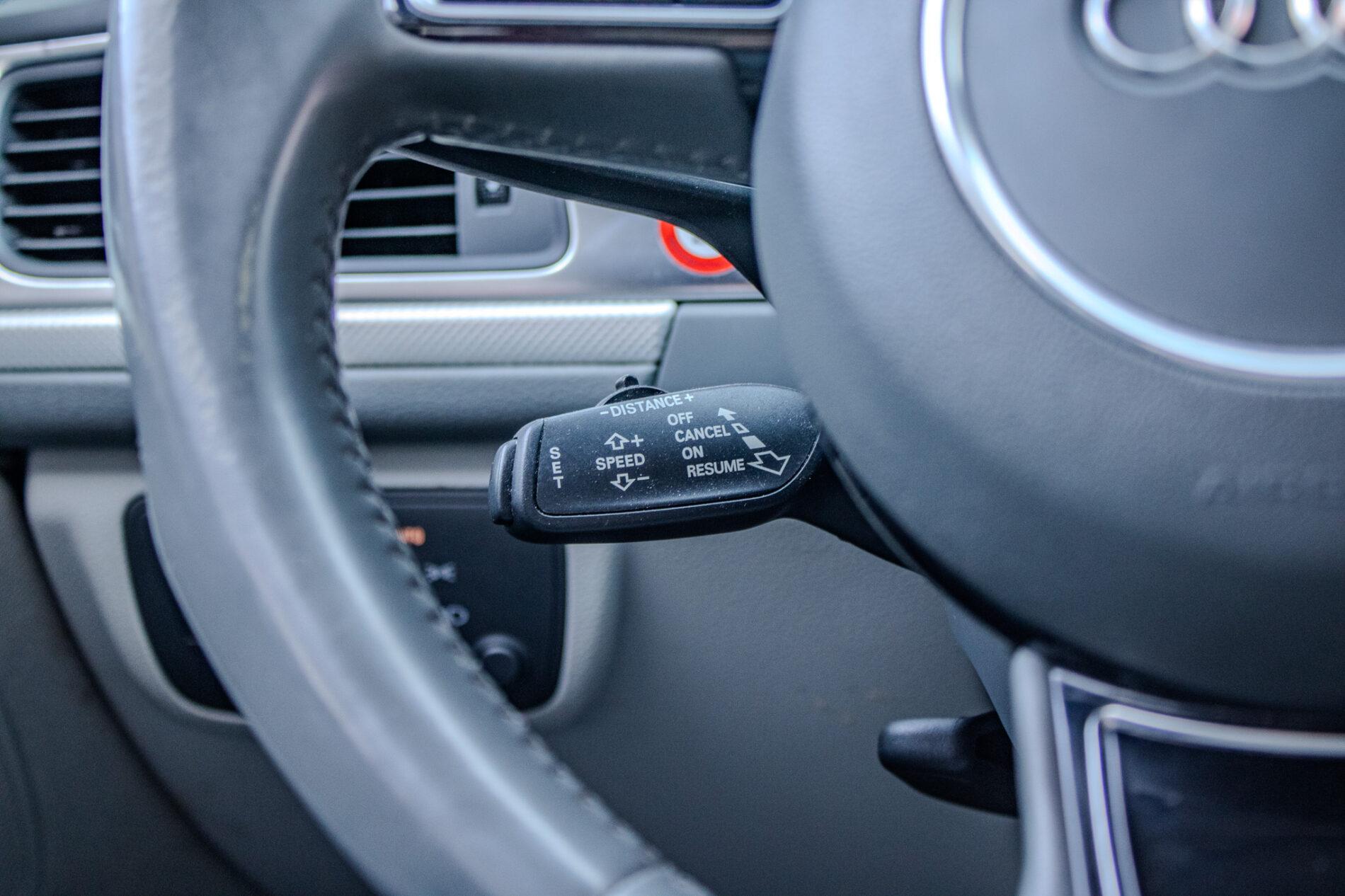 2015 AUDI A6, šedá kombi, 286 842 km