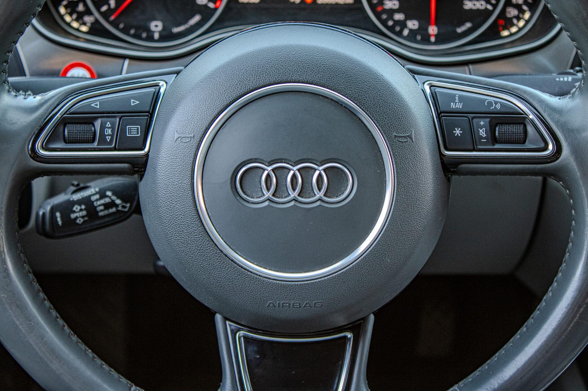 2015 AUDI A6, šedá kombi, 286 842 km